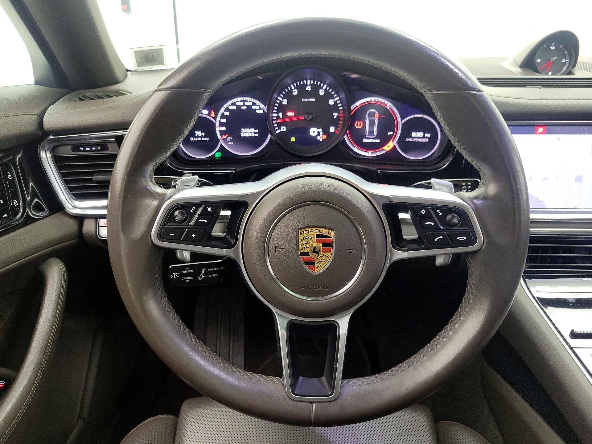 Thumbnail: 2020 Porsche Panamera - 10