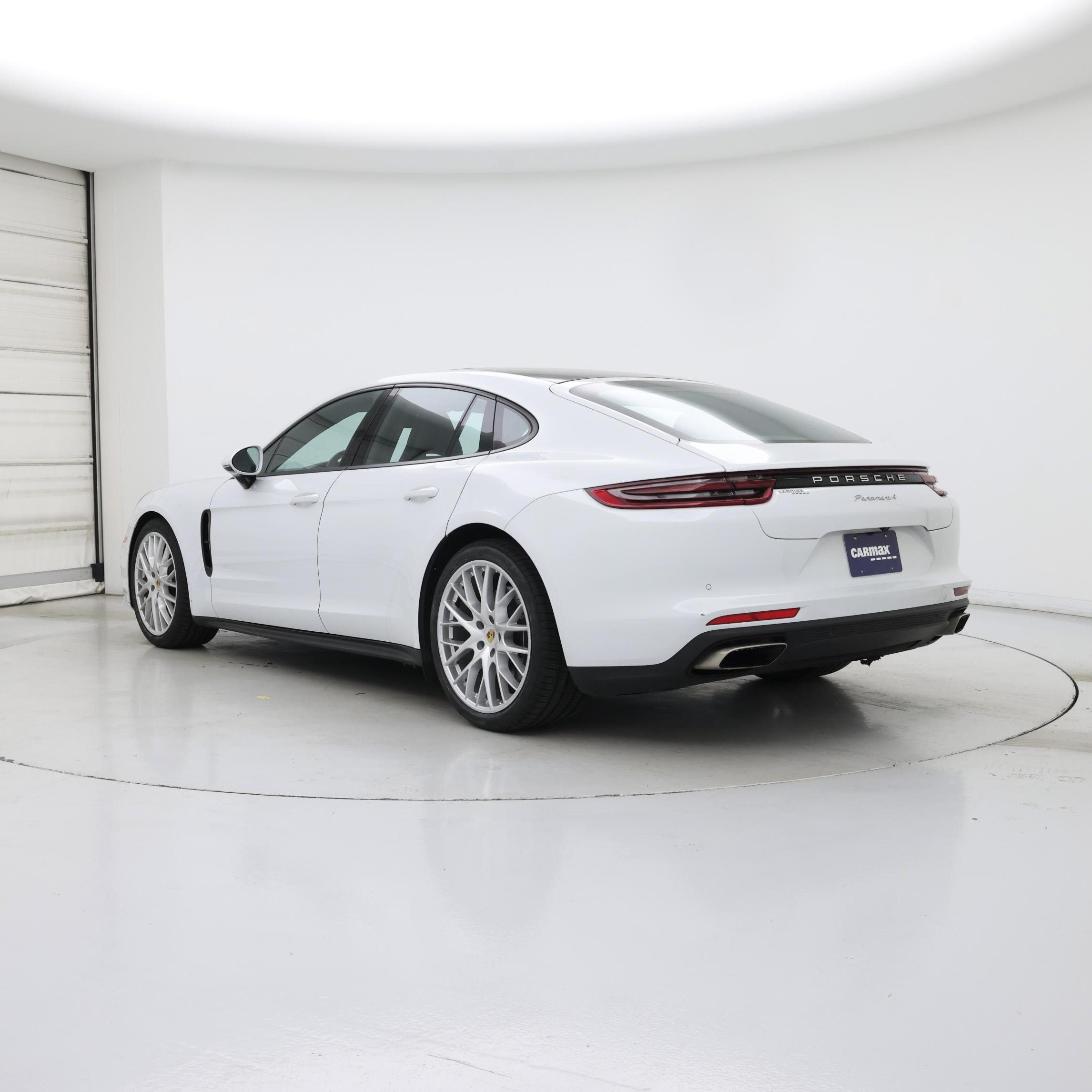 Thumbnail: 2020 Porsche Panamera - 2