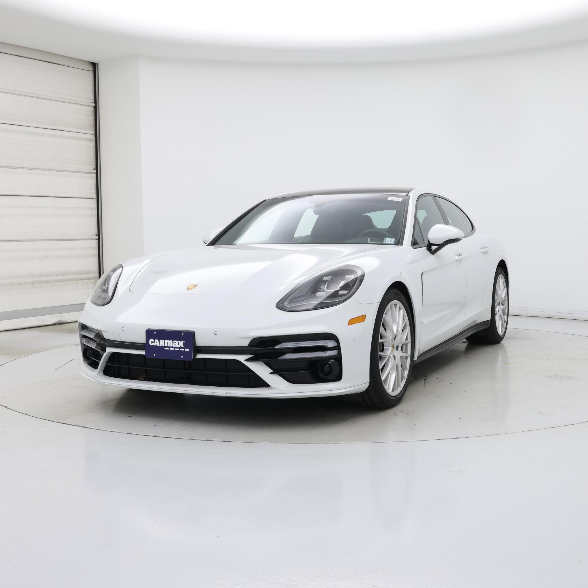 Thumbnail: 2020 Porsche Panamera - 4