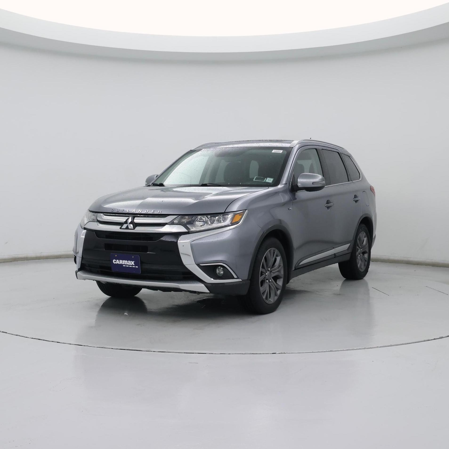 Thumbnail: 2016 Mitsubishi Outlander - 4