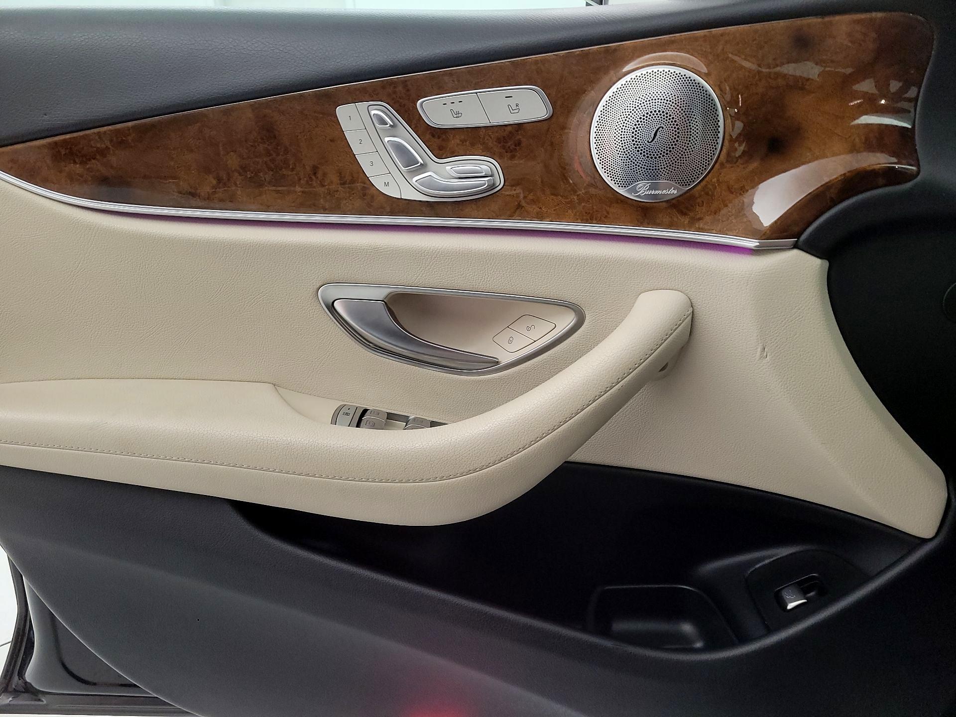 Thumbnail: 2019 Mercedes-Benz E-Class - 12
