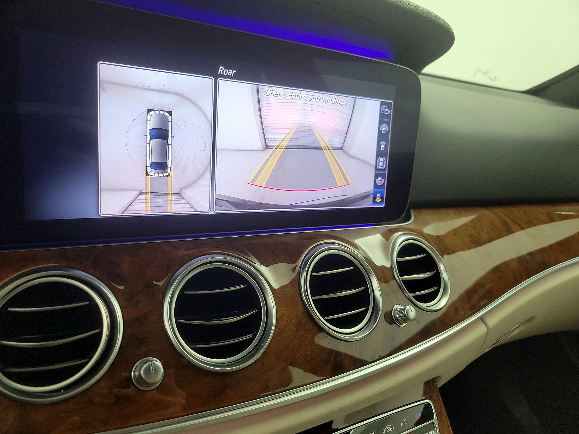 Thumbnail: 2019 Mercedes-Benz E-Class - 15
