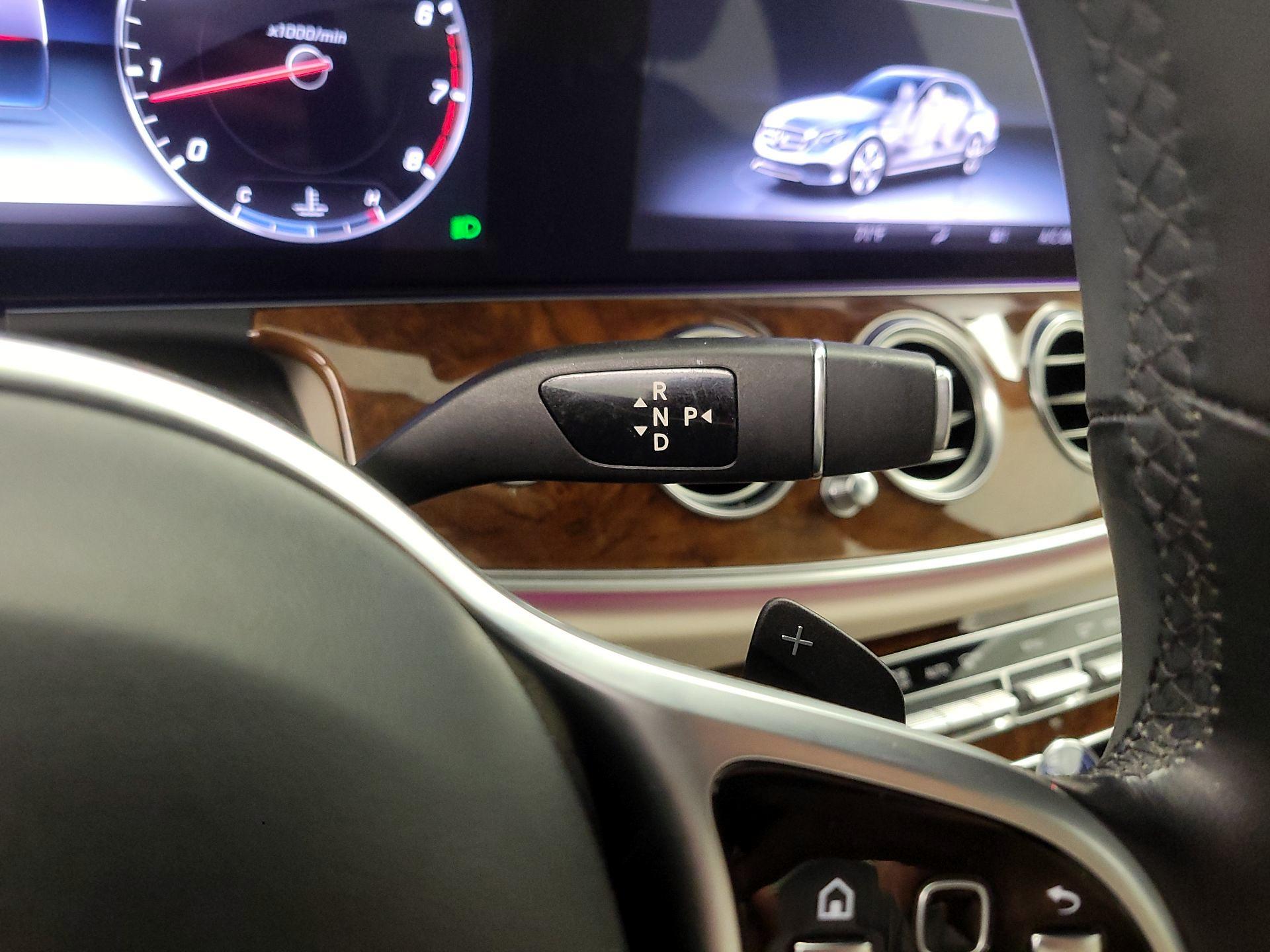 Thumbnail: 2019 Mercedes-Benz E-Class - 18