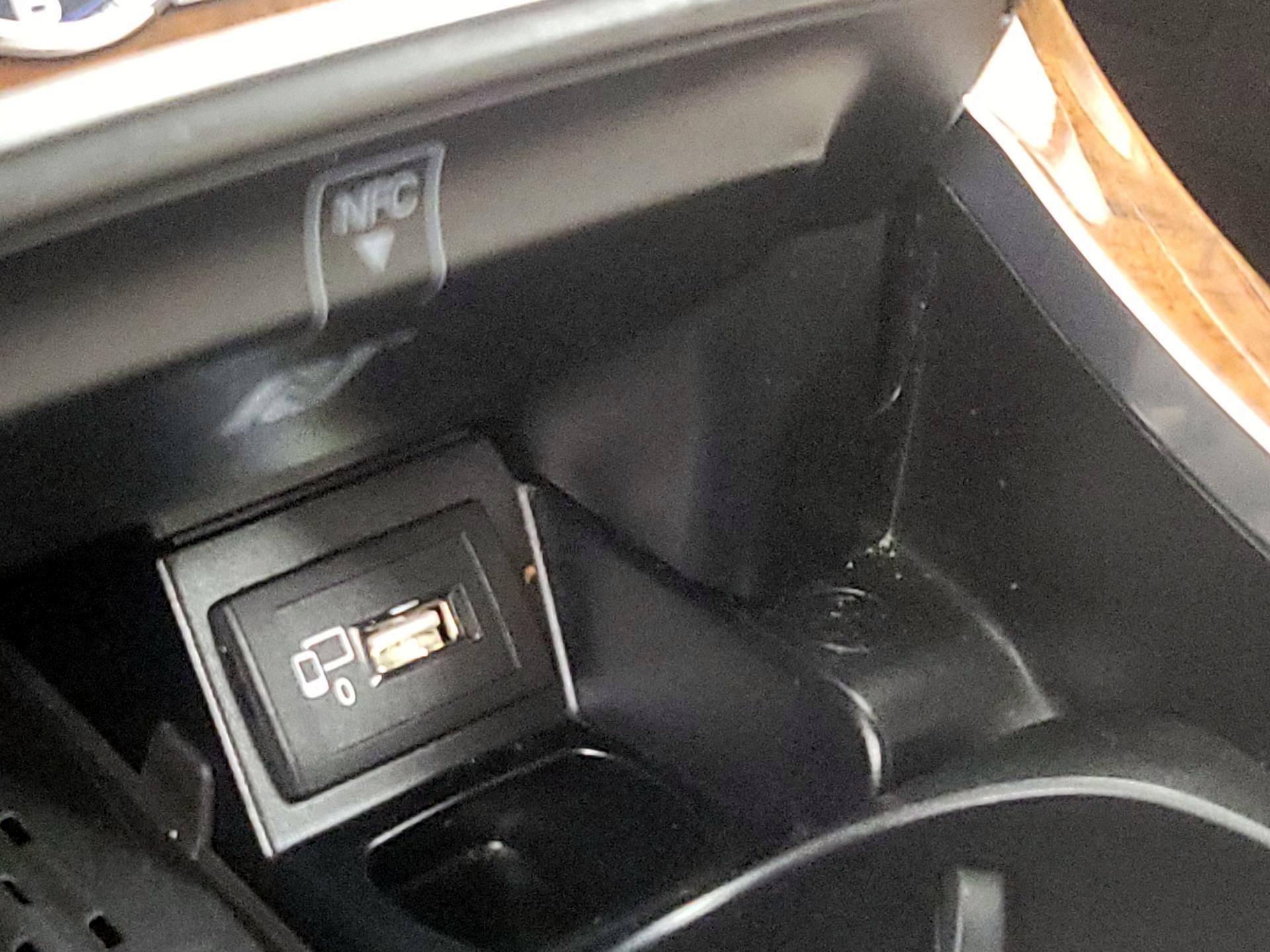 Thumbnail: 2019 Mercedes-Benz E-Class - 19