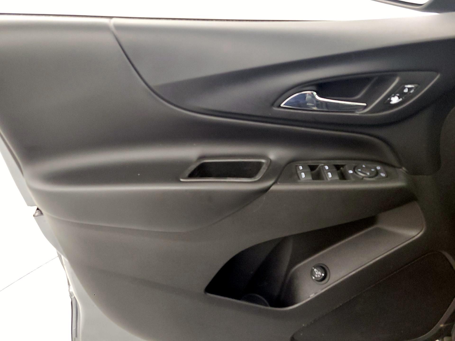 Thumbnail: 2018 Chevrolet Equinox - 12
