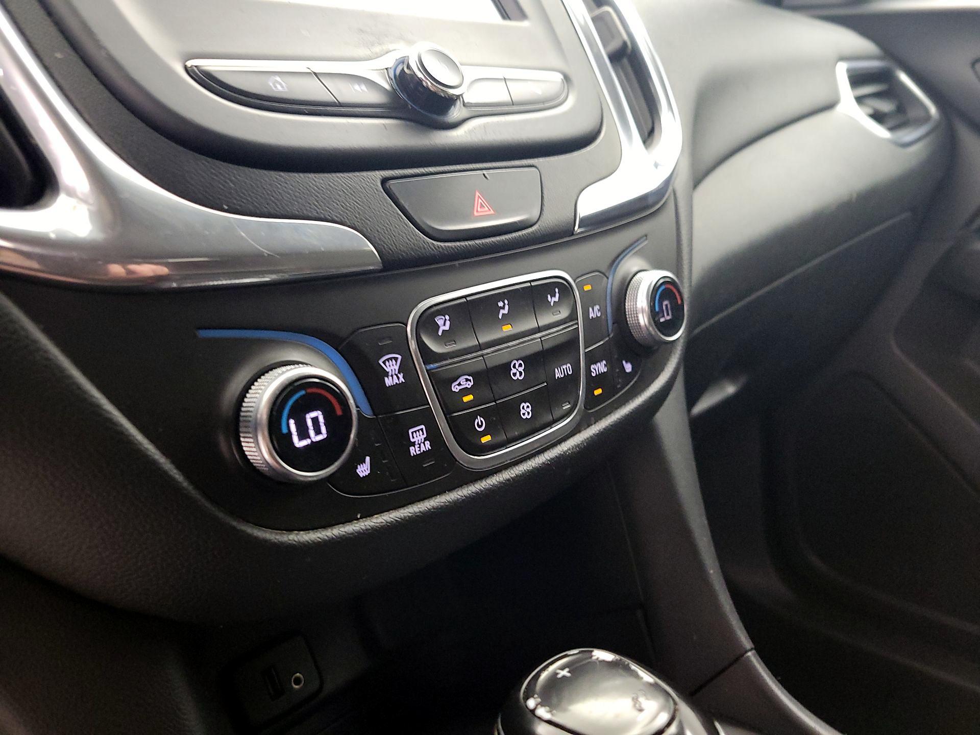 Thumbnail: 2018 Chevrolet Equinox - 15