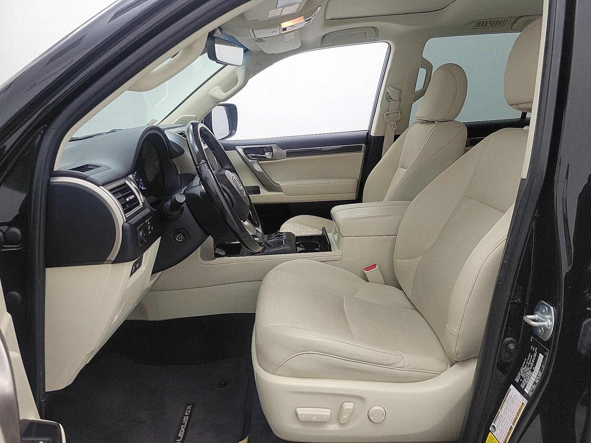 Thumbnail: 2020 Lexus GX - 11