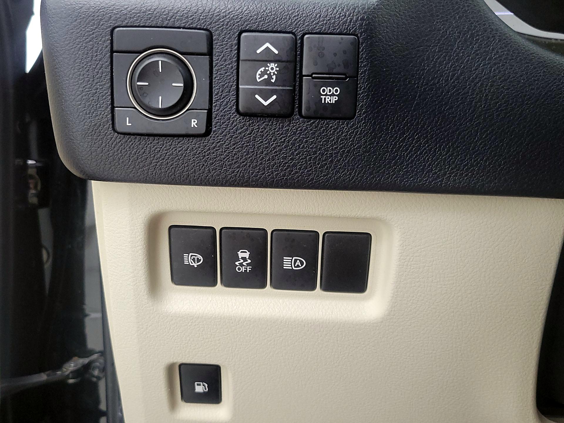 Thumbnail: 2020 Lexus GX - 13