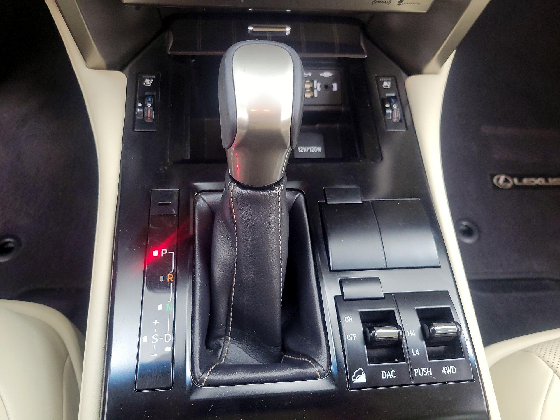 Thumbnail: 2020 Lexus GX - 18