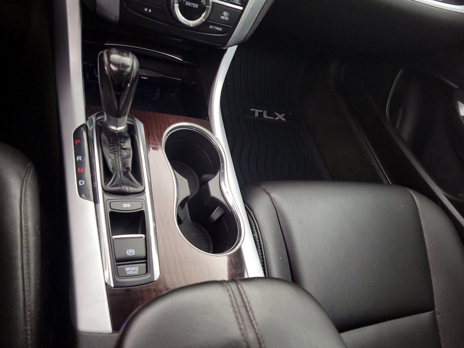 2017 Acura TLX Base - Photo 18