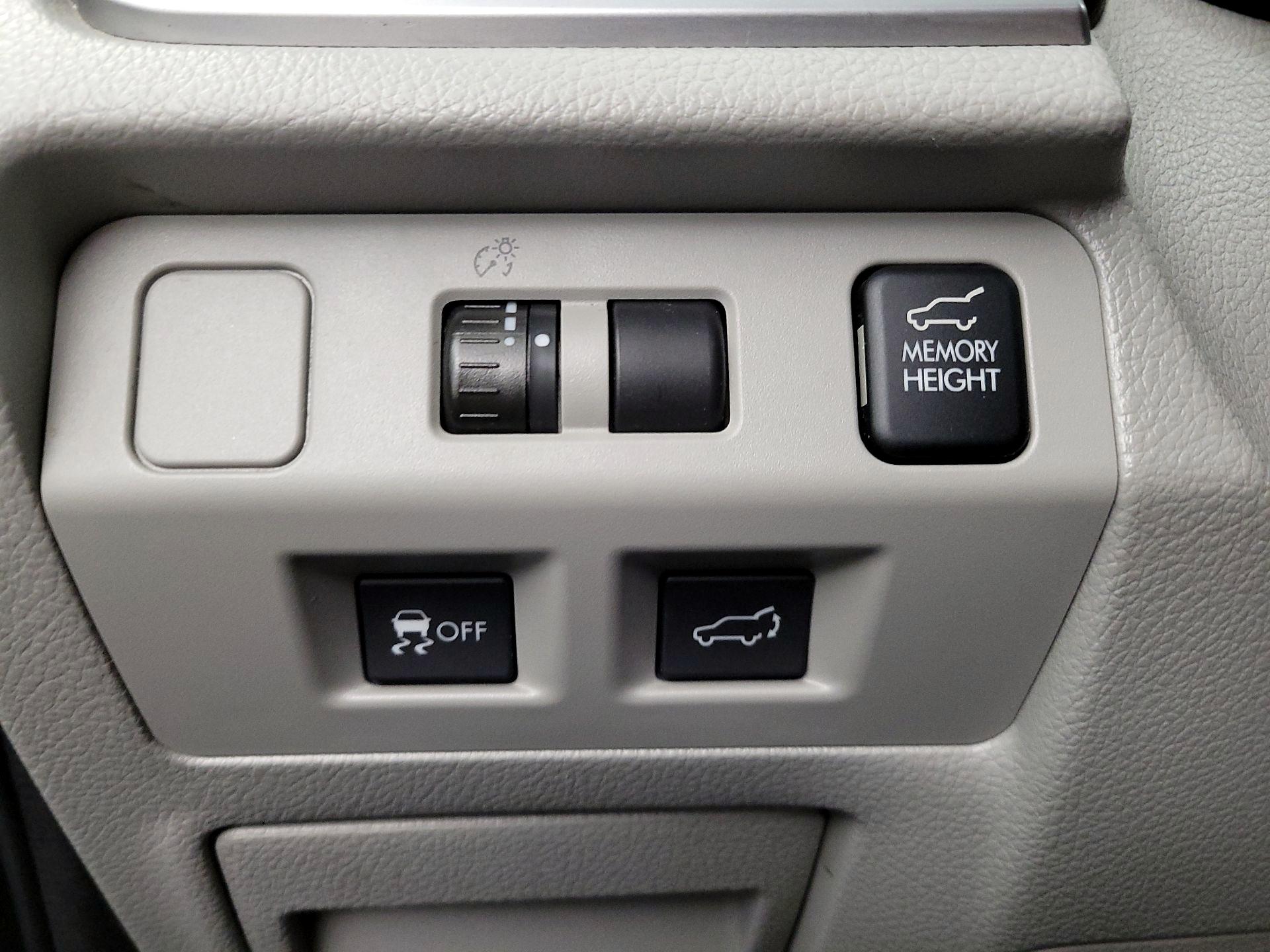 Thumbnail: 2015 Subaru Forester - 13