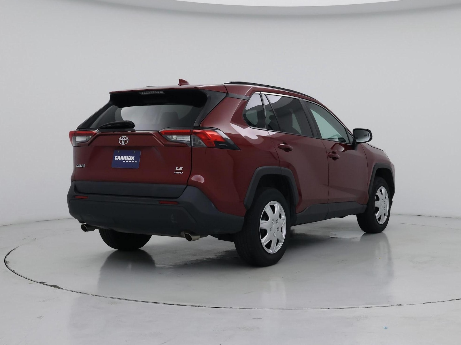 2019 Toyota RAV4 LE - Photo 9