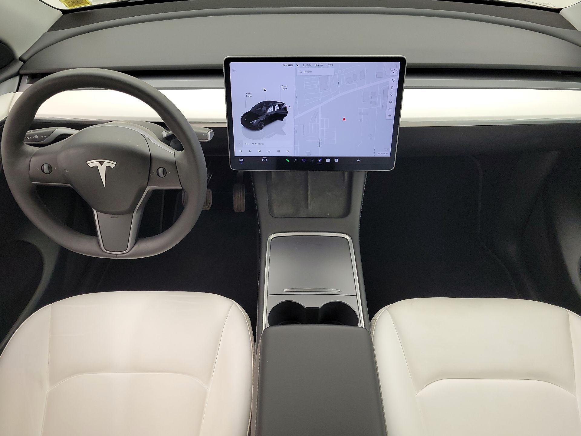 Thumbnail: 2023 Tesla Model Y - 9