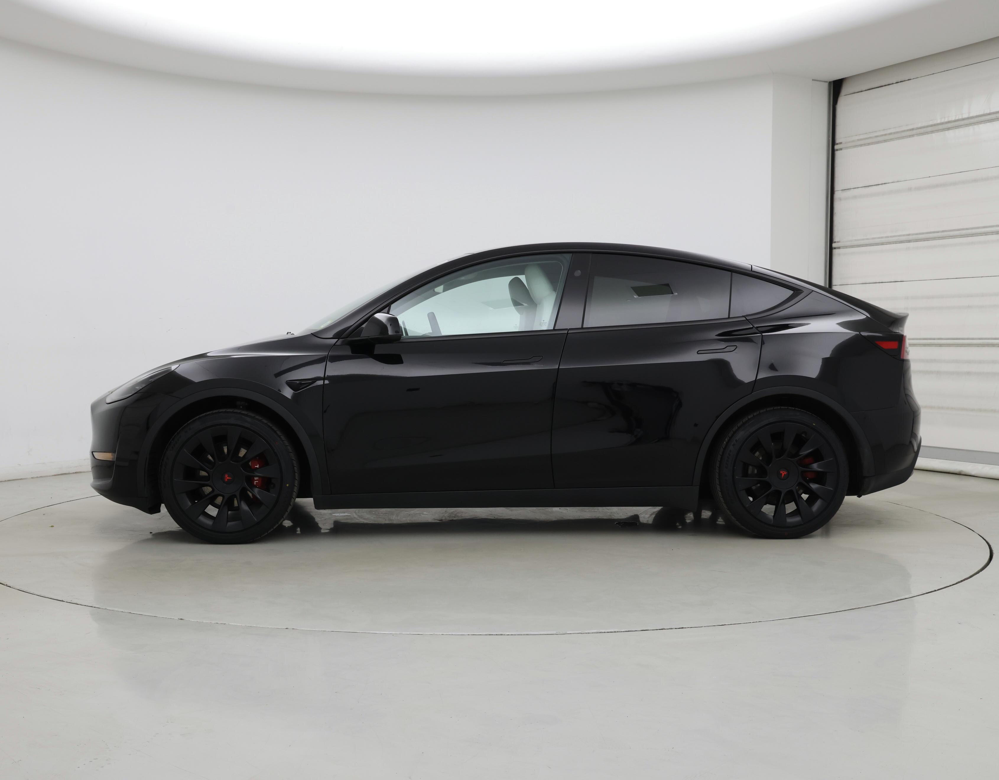 Thumbnail: 2023 Tesla Model Y - 3