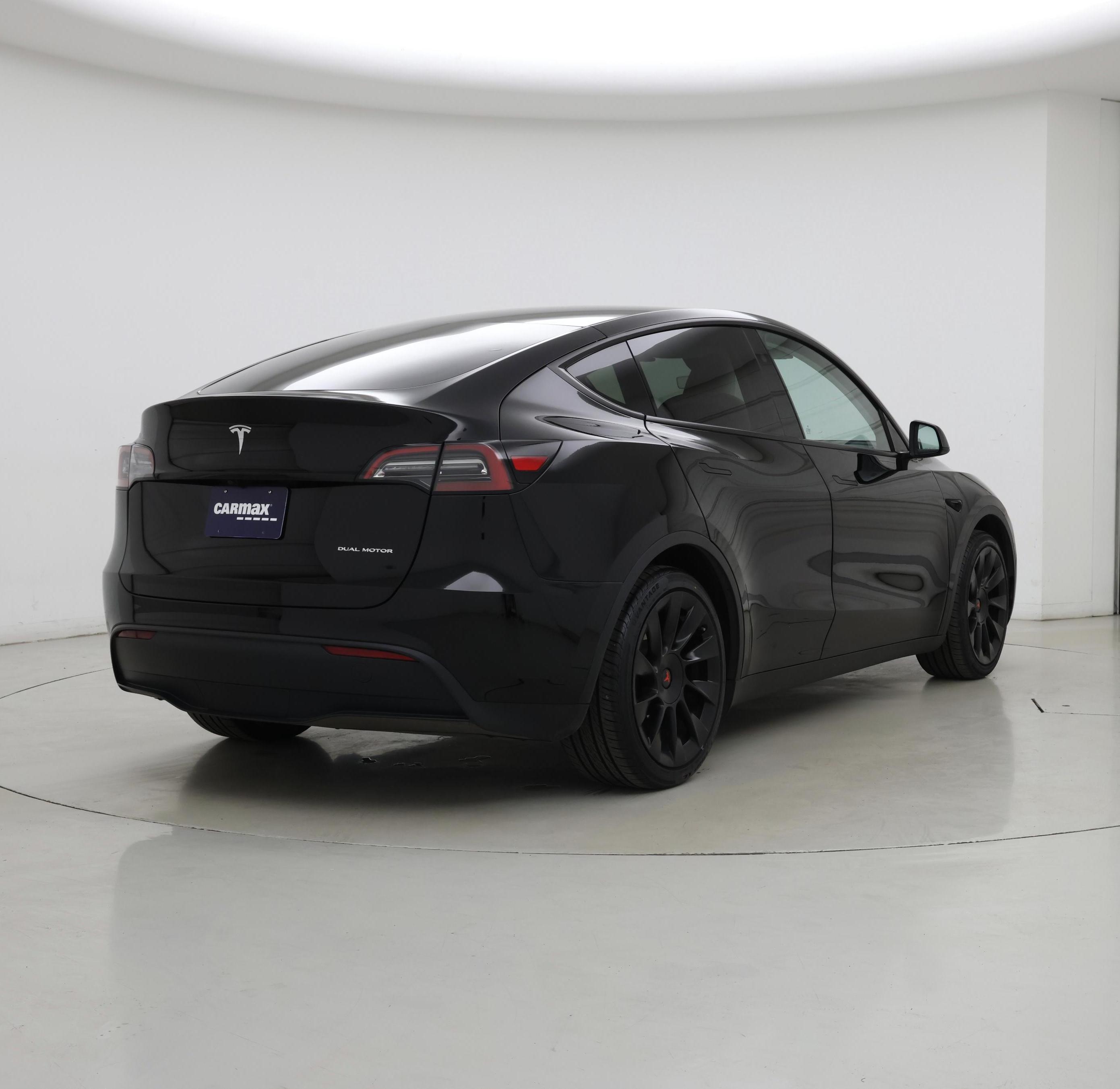 Thumbnail: 2023 Tesla Model Y - 8