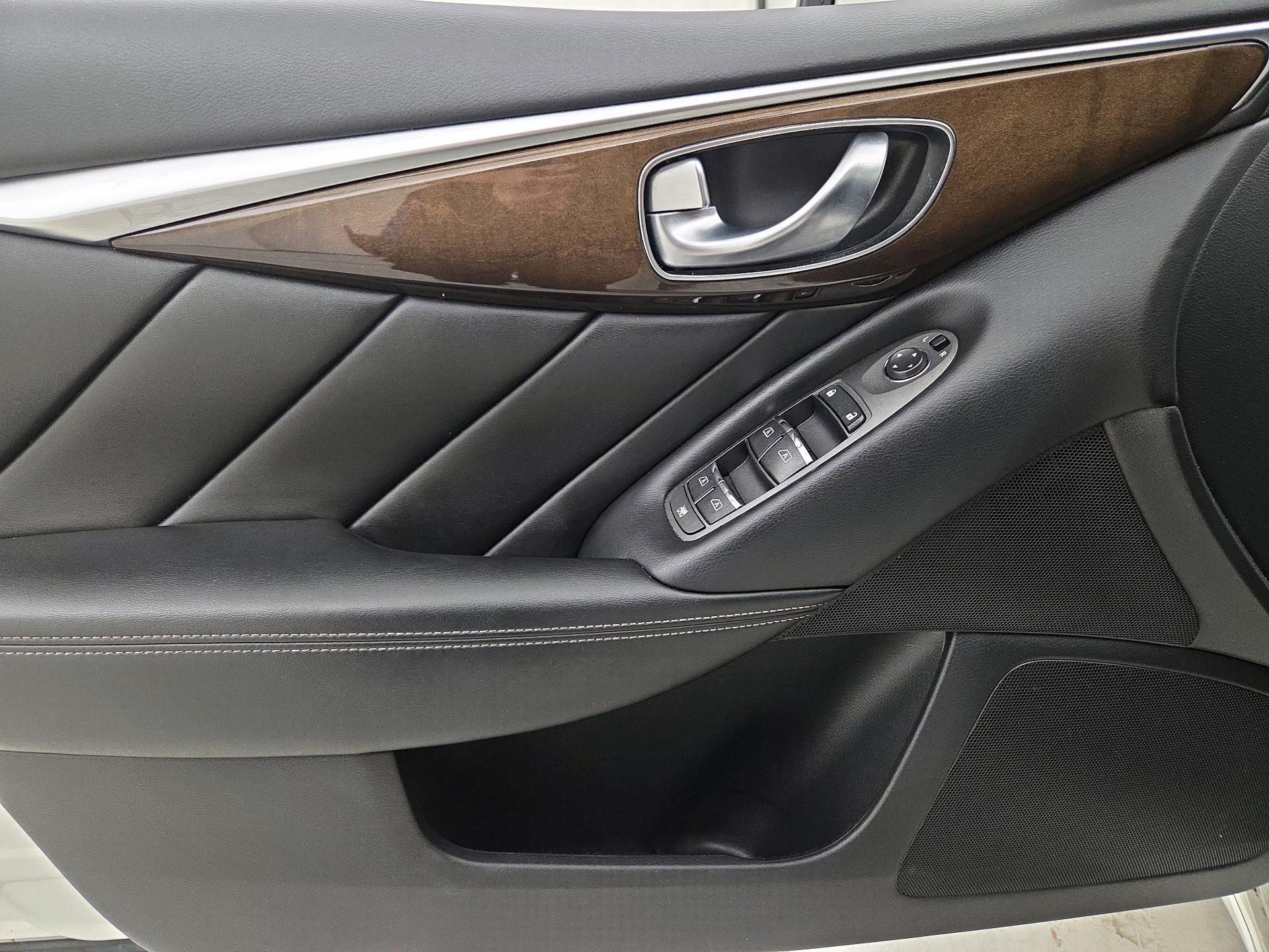 Thumbnail: 2019 INFINITI Q50 - 12