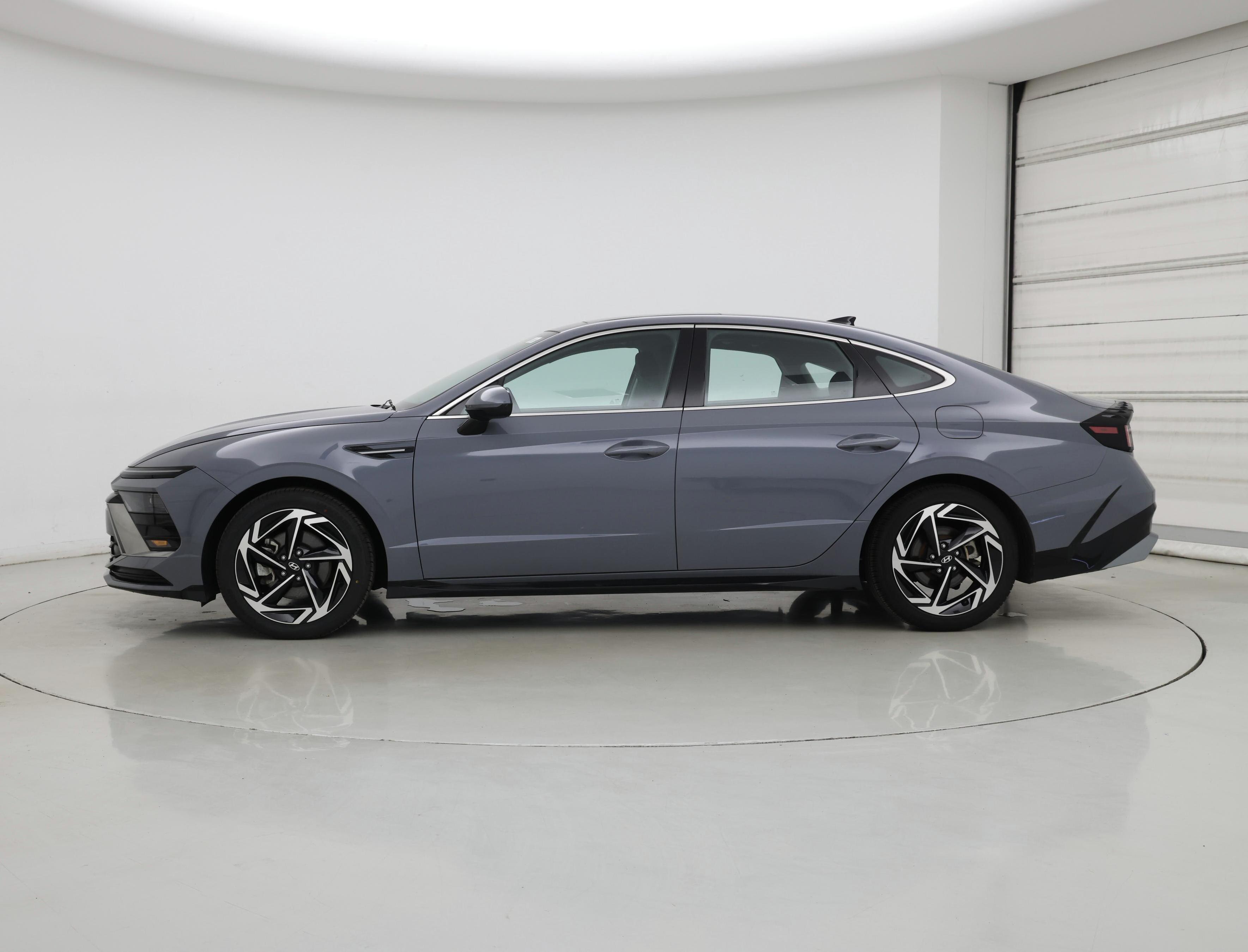 Thumbnail: 2024 Hyundai Sonata - 3