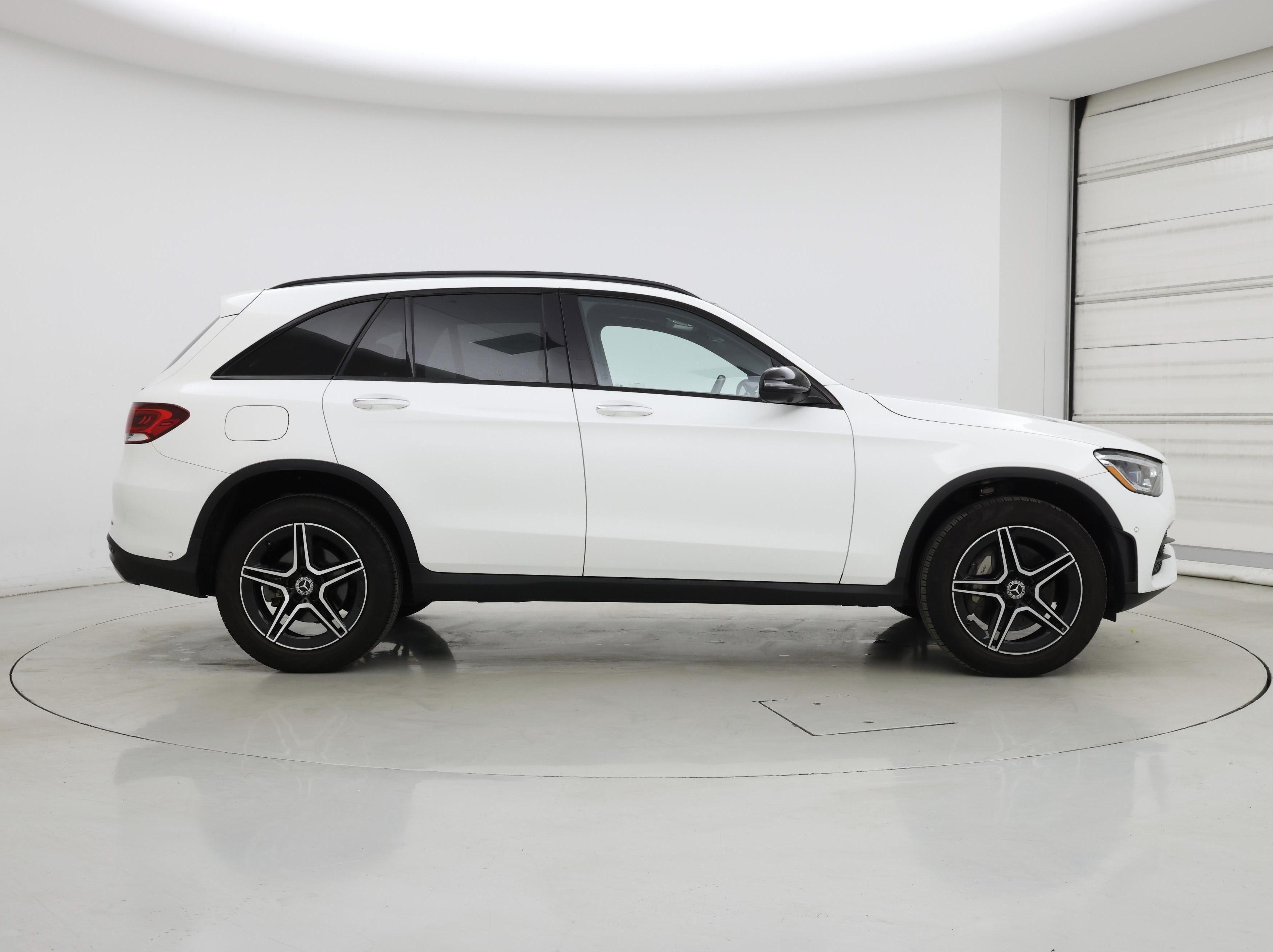 Thumbnail: 2022 Mercedes-Benz GLC - 7