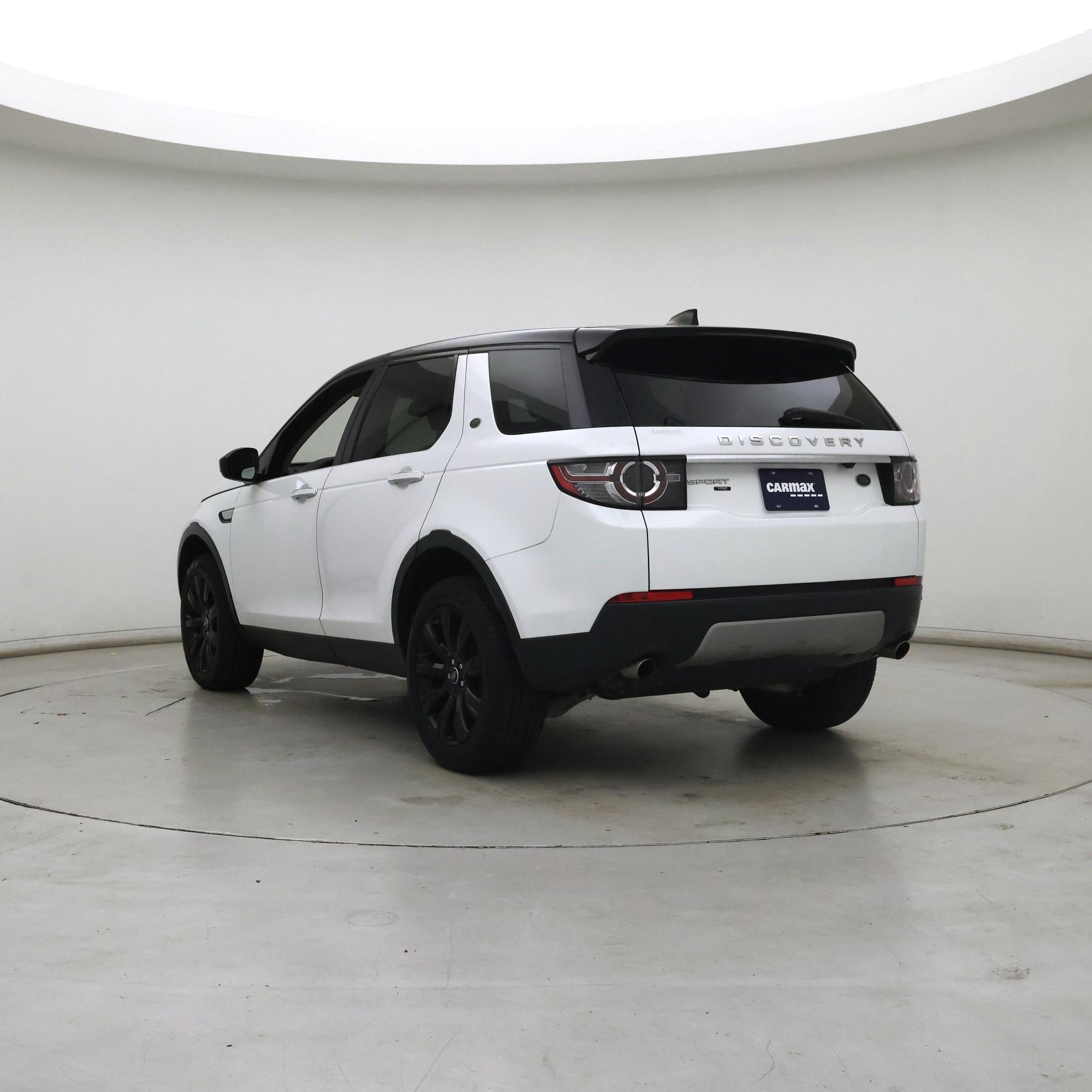Thumbnail: 2017 Land Rover Discovery Sport - 2