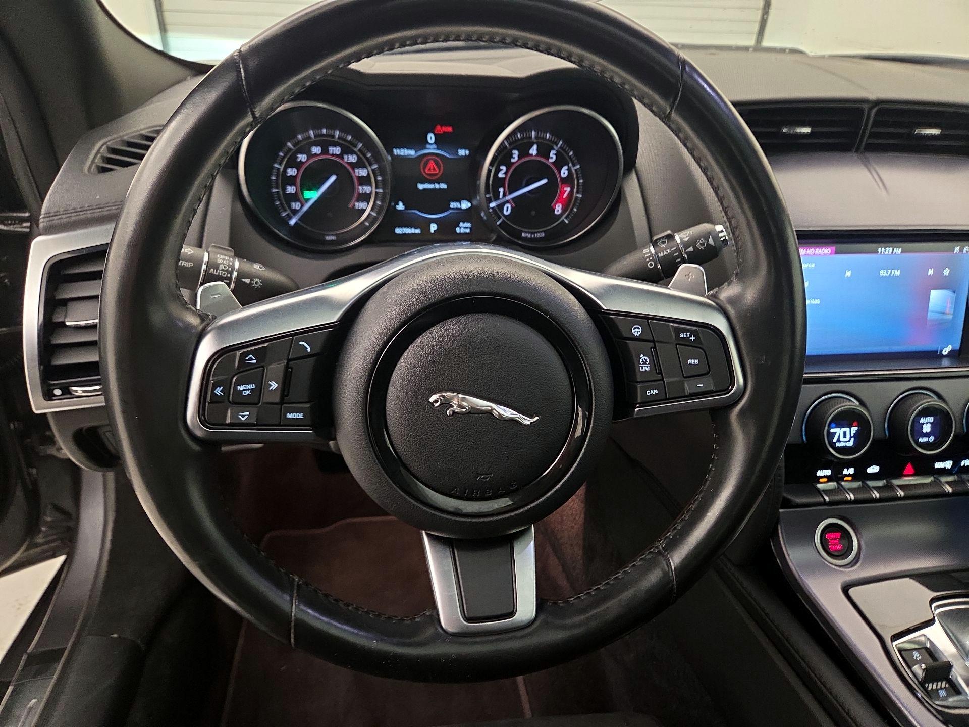 Thumbnail: 2018 Jaguar F-Type - 10
