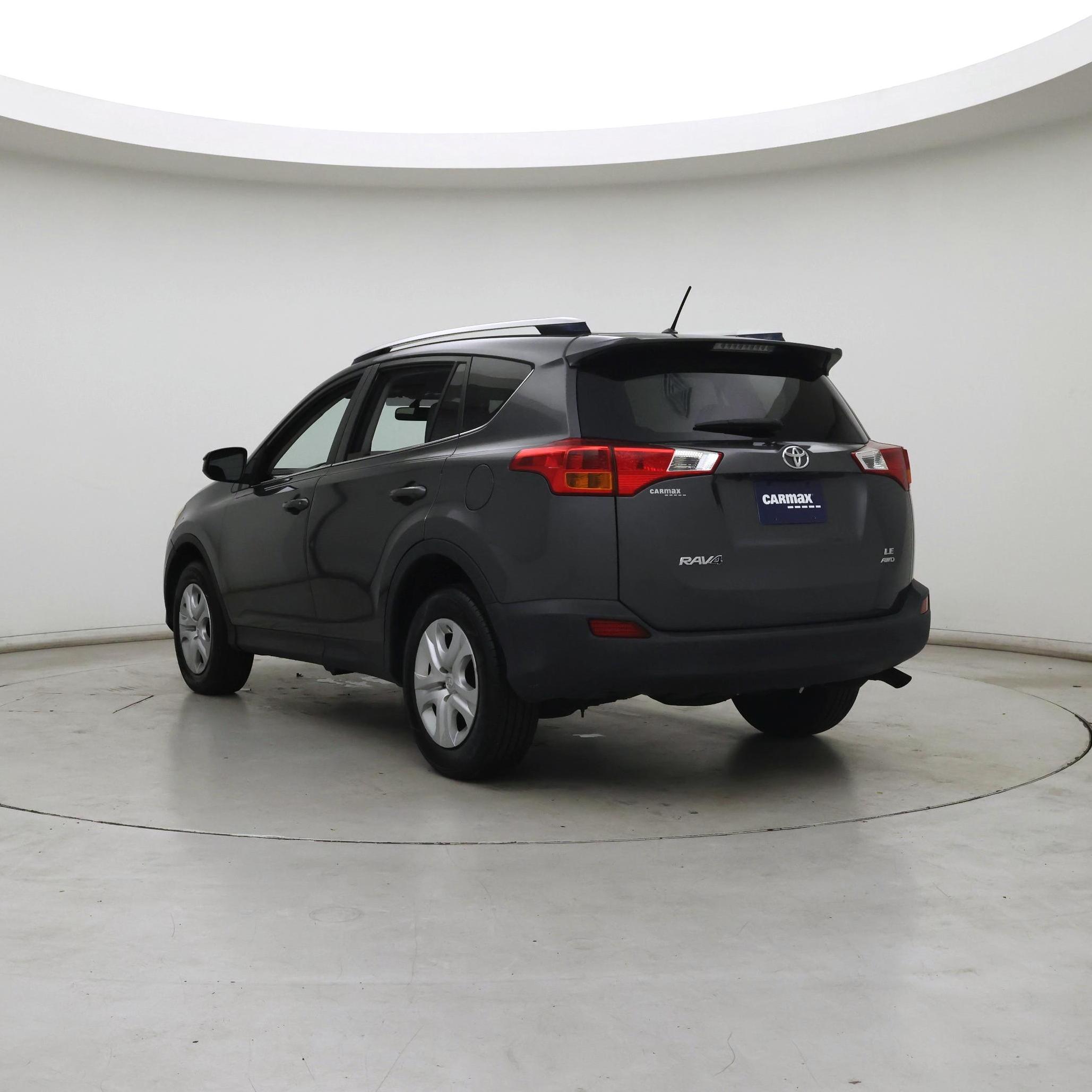 Thumbnail: 2015 Toyota RAV4 - 2