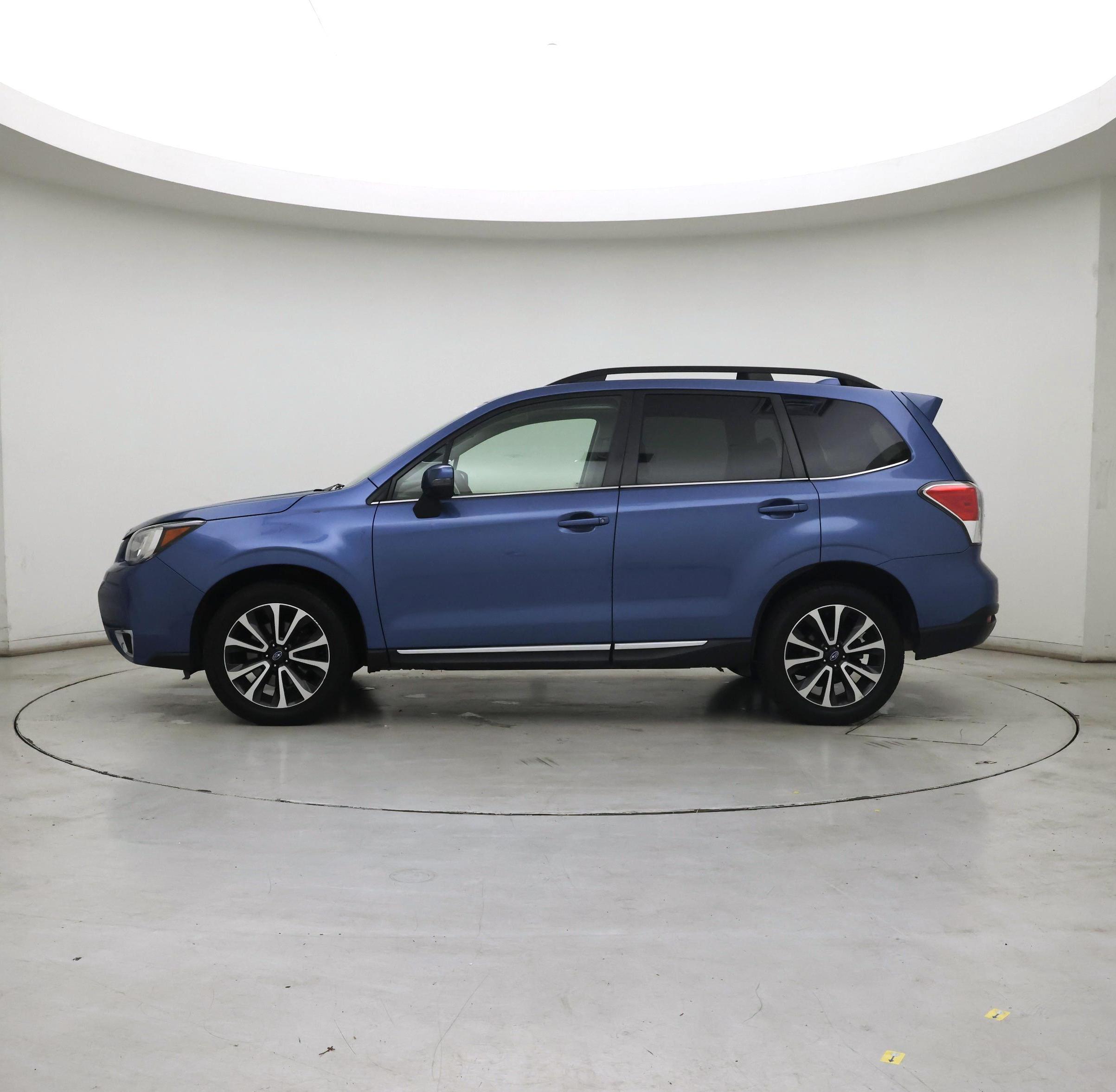 Thumbnail: 2017 Subaru Forester - 3