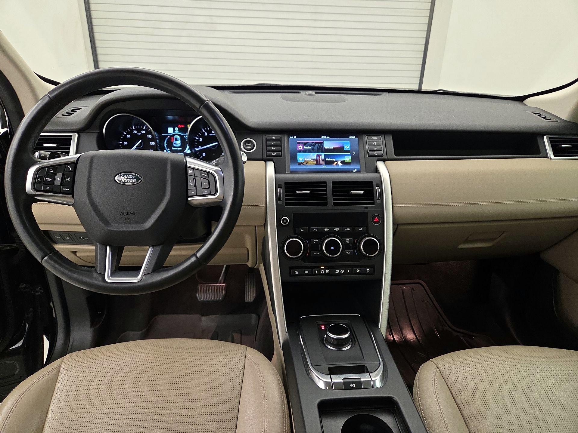 Thumbnail: 2019 Land Rover Discovery Sport - 9