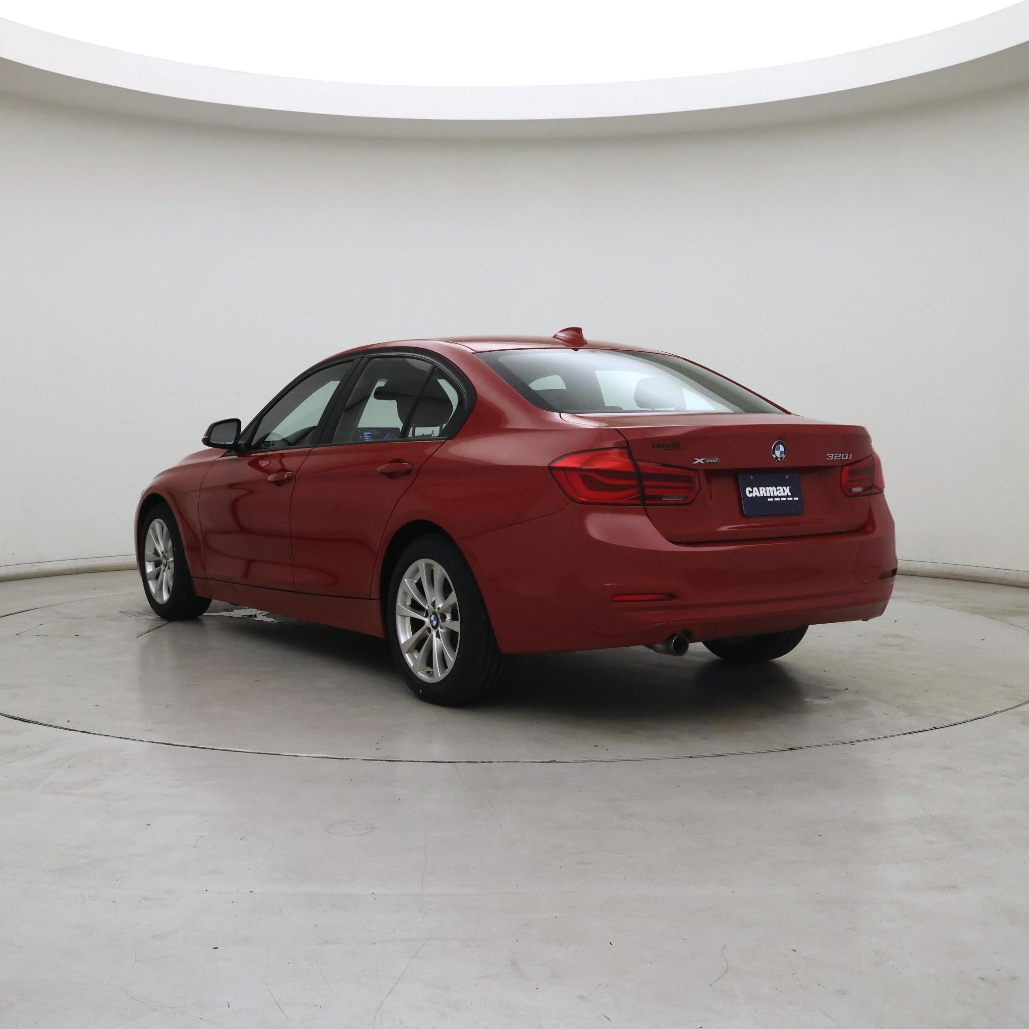 Thumbnail: 2016 BMW 3 Series - 2