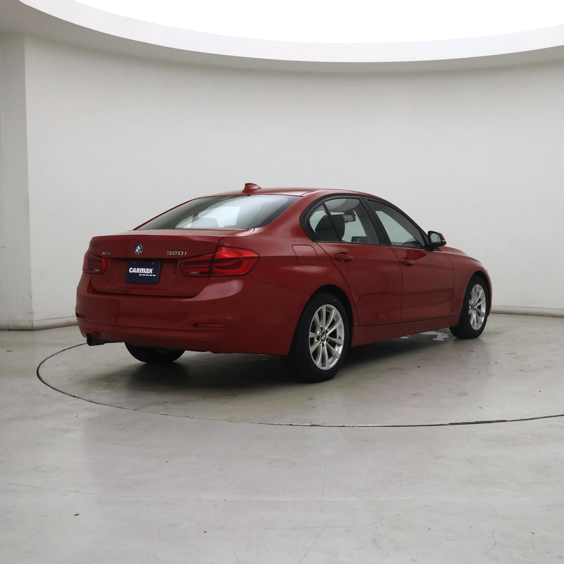 Thumbnail: 2016 BMW 3 Series - 8