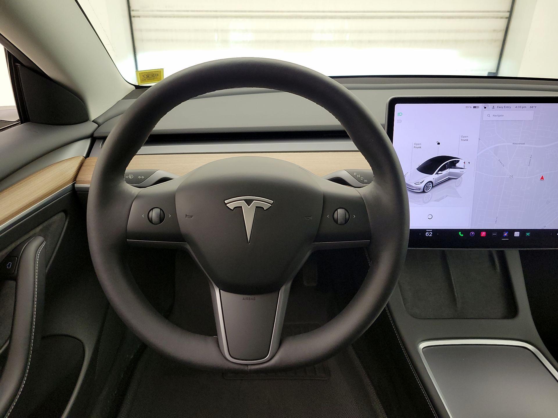 Thumbnail: 2023 Tesla Model 3 - 10