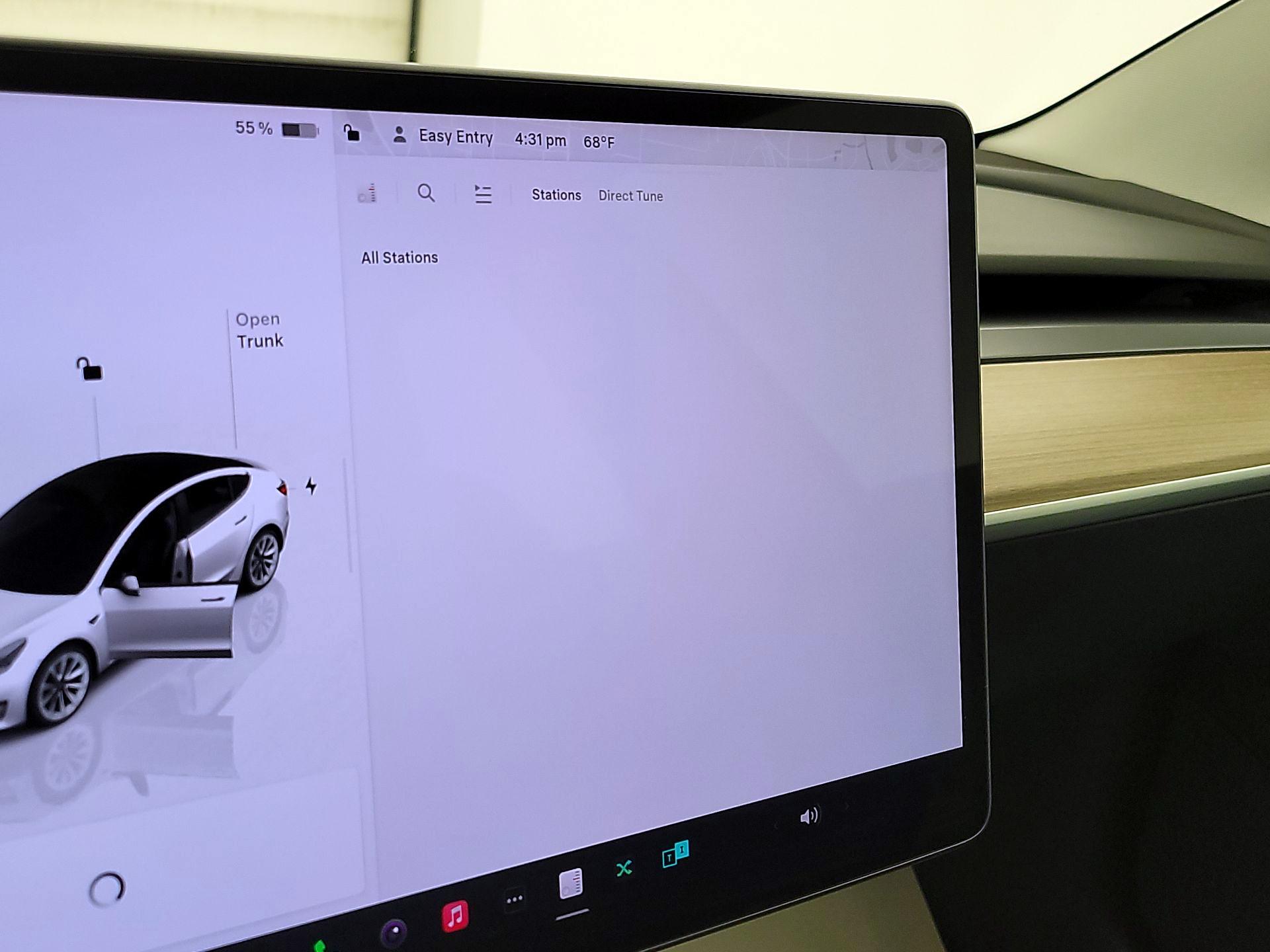 Thumbnail: 2023 Tesla Model 3 - 15