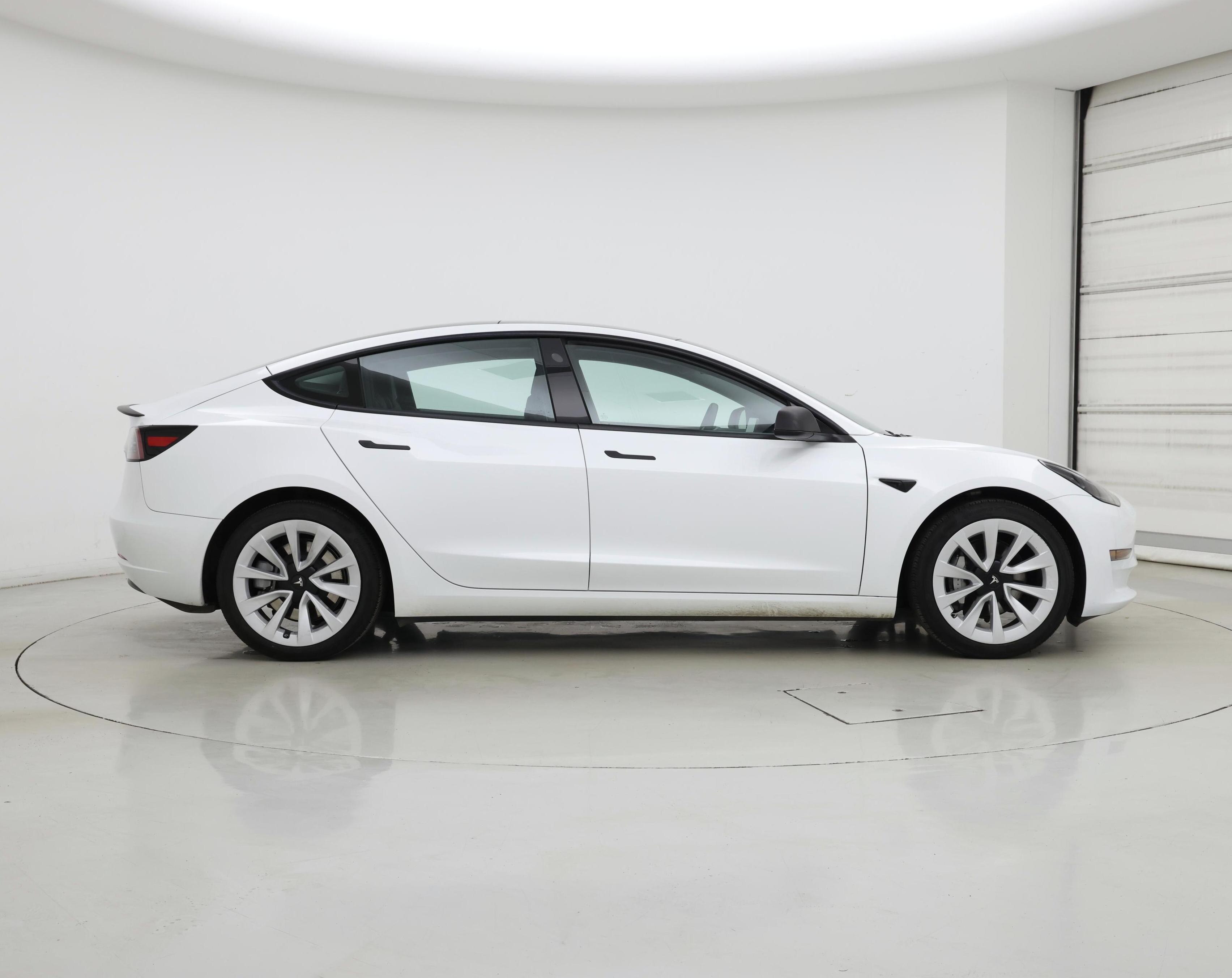 Thumbnail: 2023 Tesla Model 3 - 7