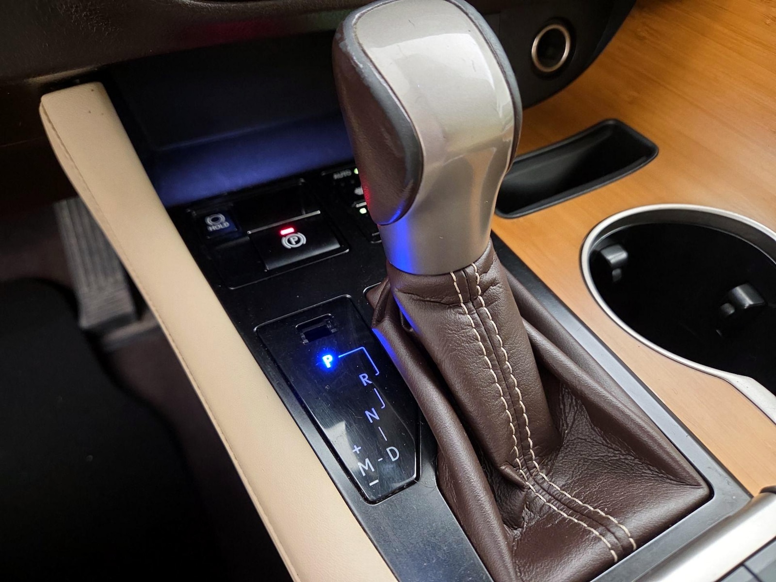 2020 Lexus RX 350 - Photo 16