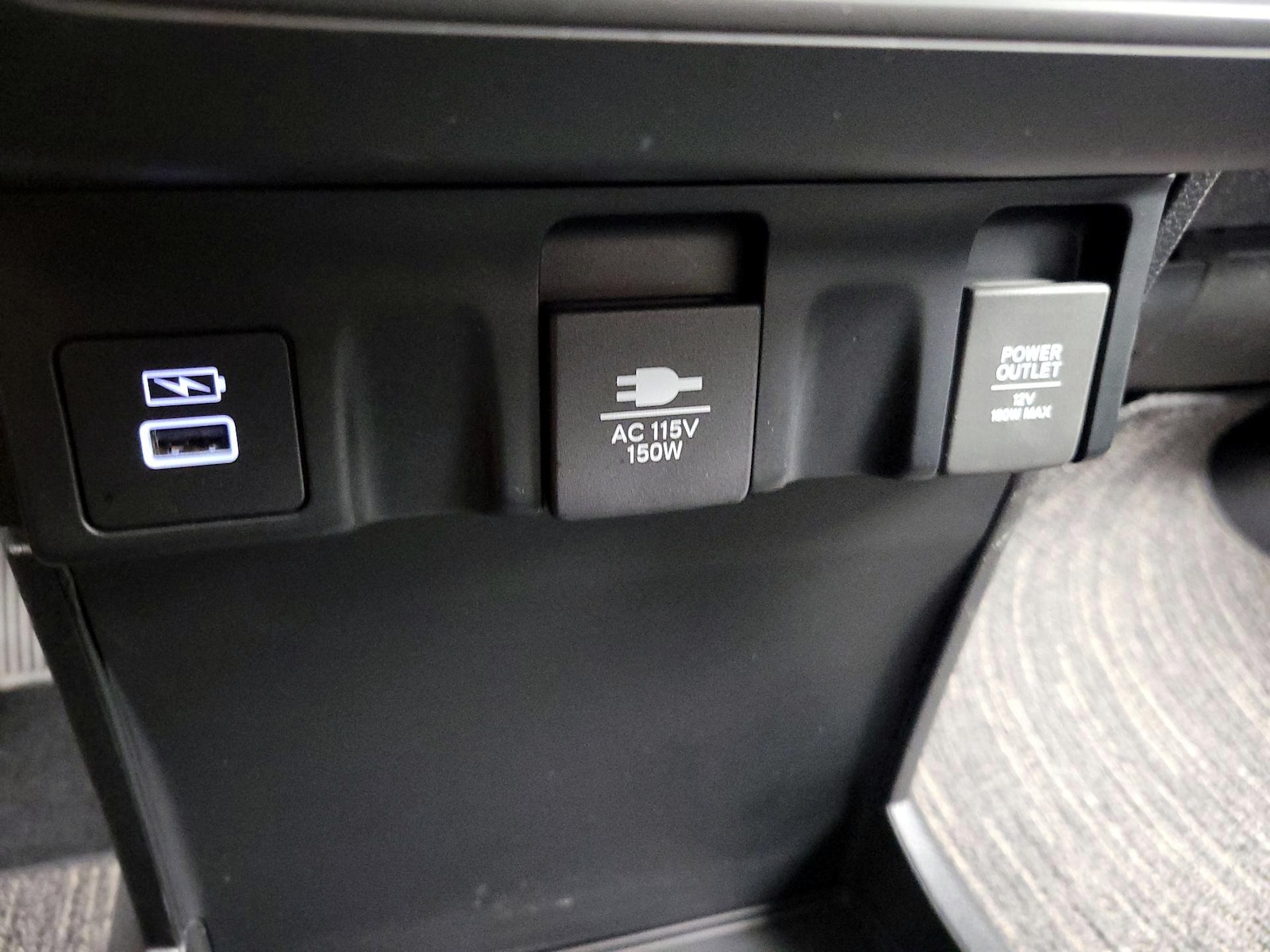 2024 Honda Odyssey Touring - Photo 20
