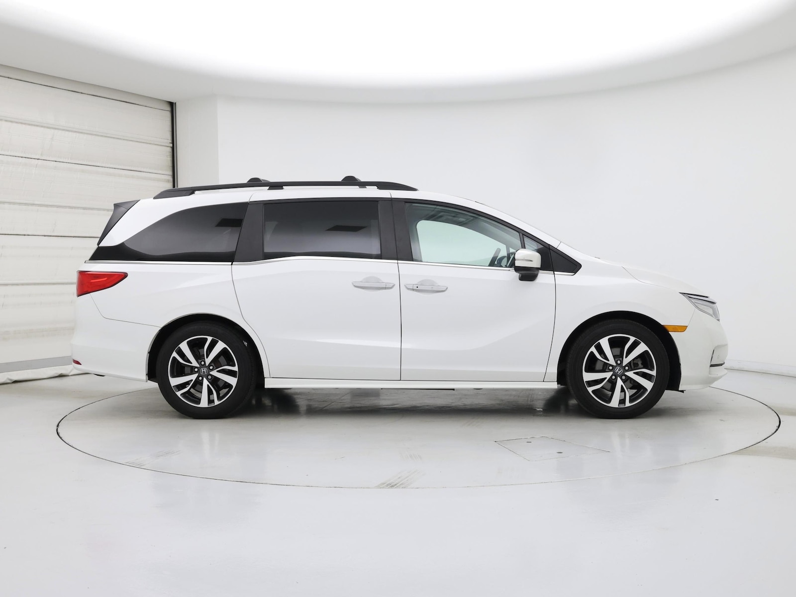 2024 Honda Odyssey Touring - Photo 8
