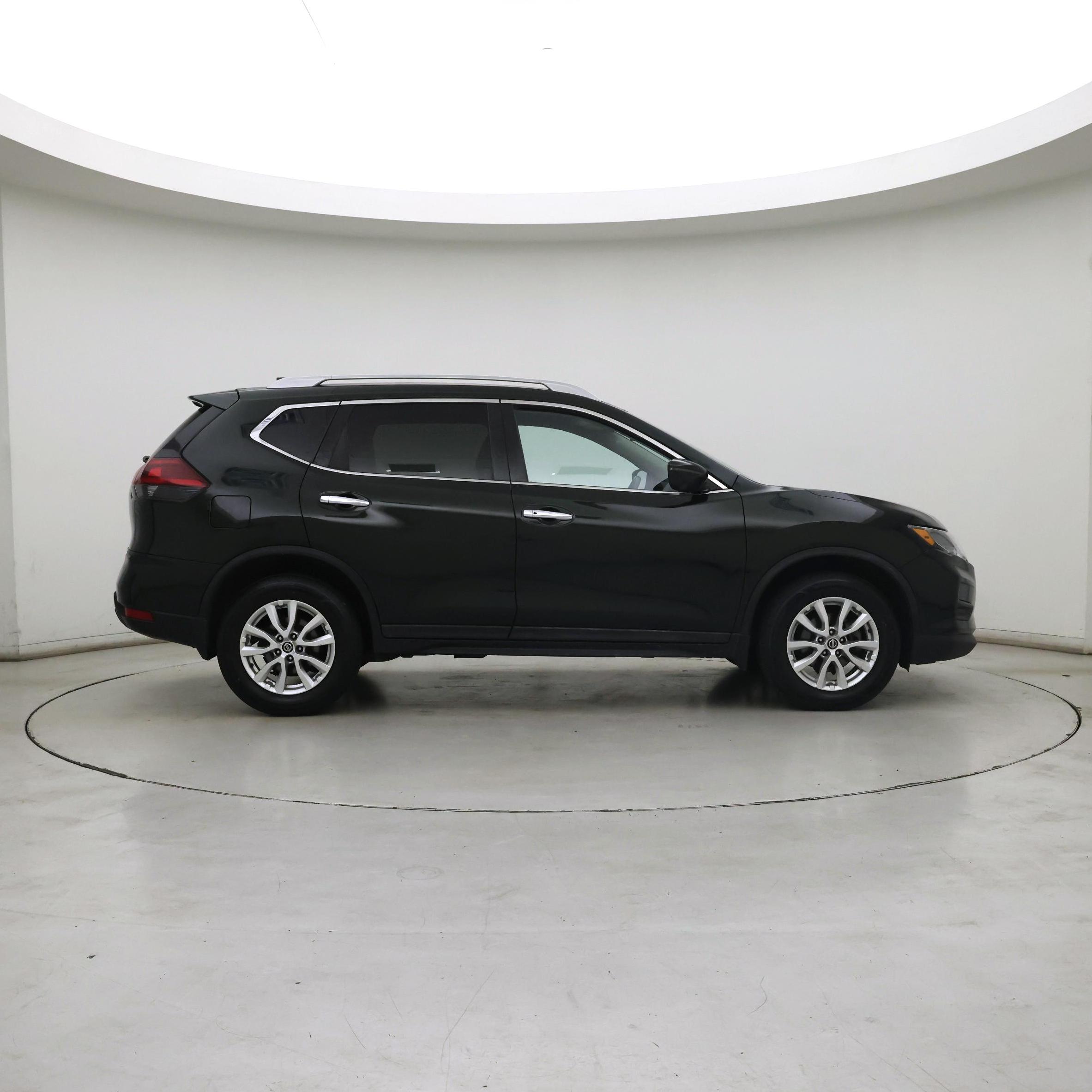 Thumbnail: 2018 Nissan Rogue - 7