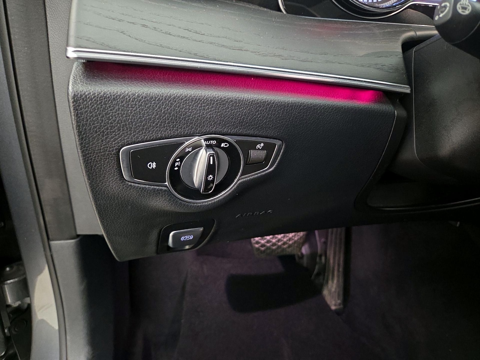 2019 Mercedes-Benz E-Class E300 - Photo 14