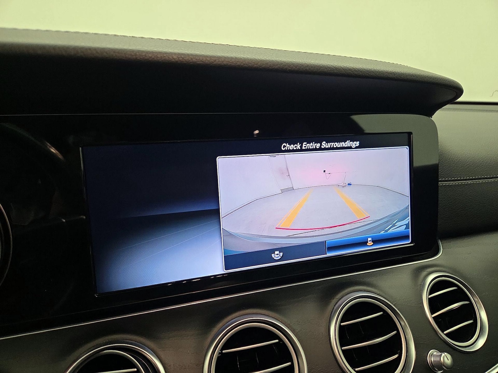 2019 Mercedes-Benz E-Class E300 - Photo 16