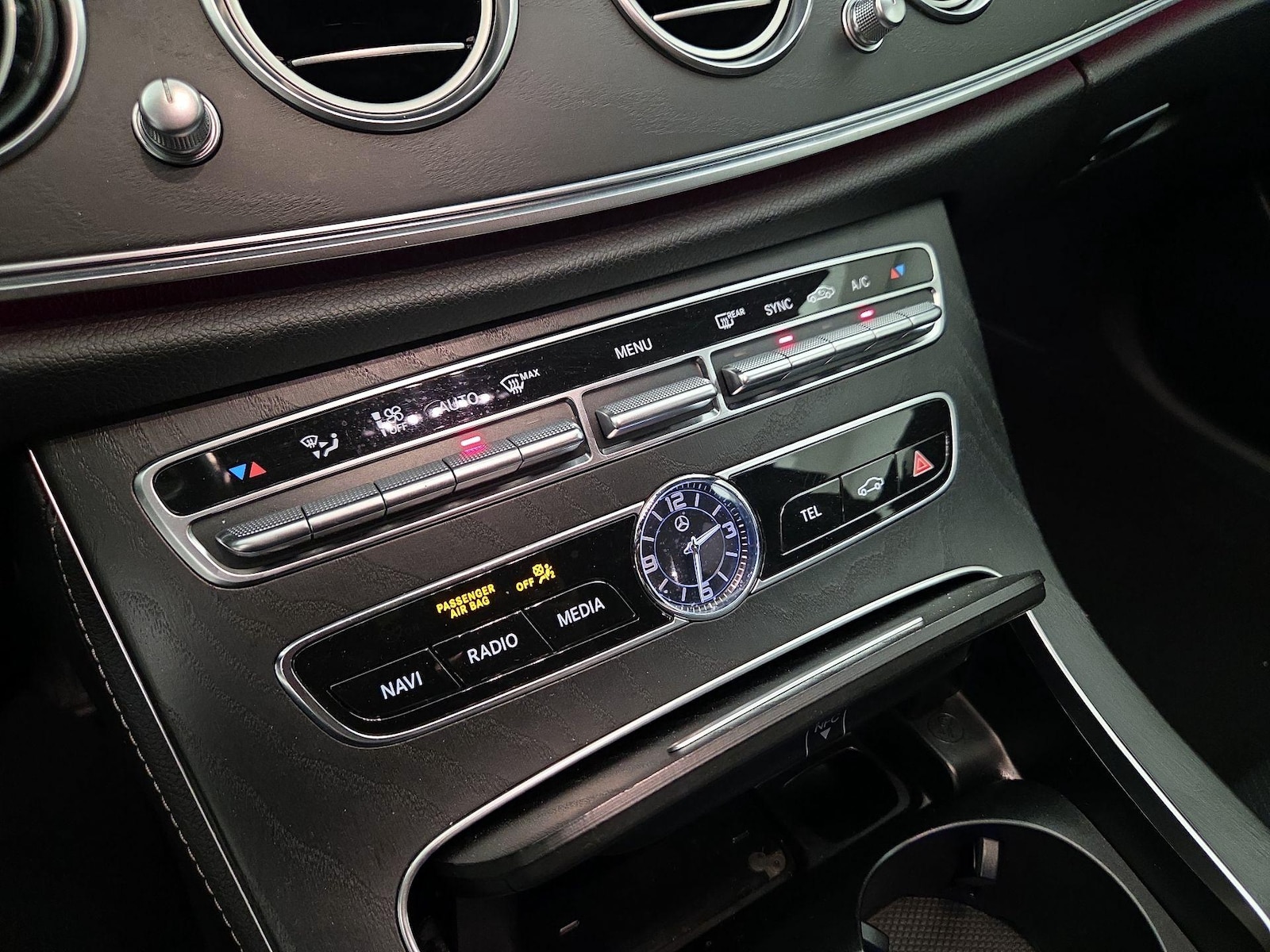 2019 Mercedes-Benz E-Class E300 - Photo 18