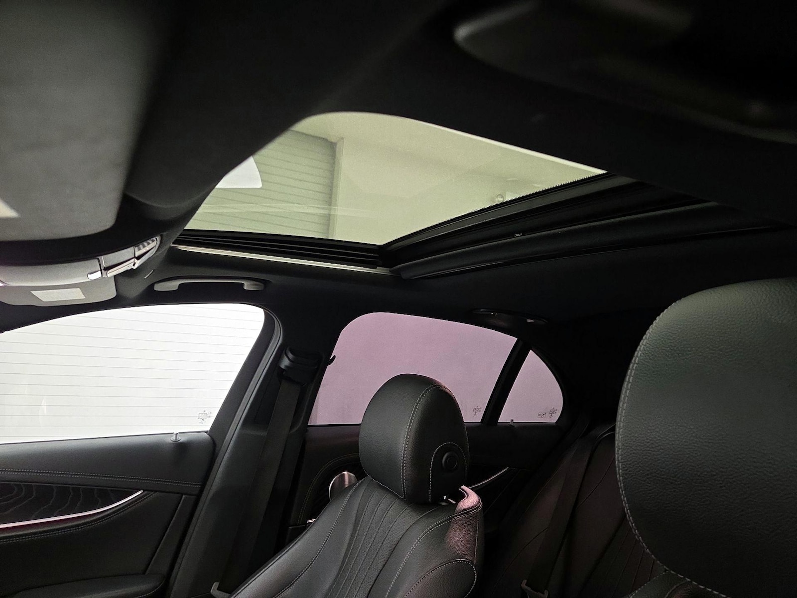 2019 Mercedes-Benz E-Class E300 - Photo 21
