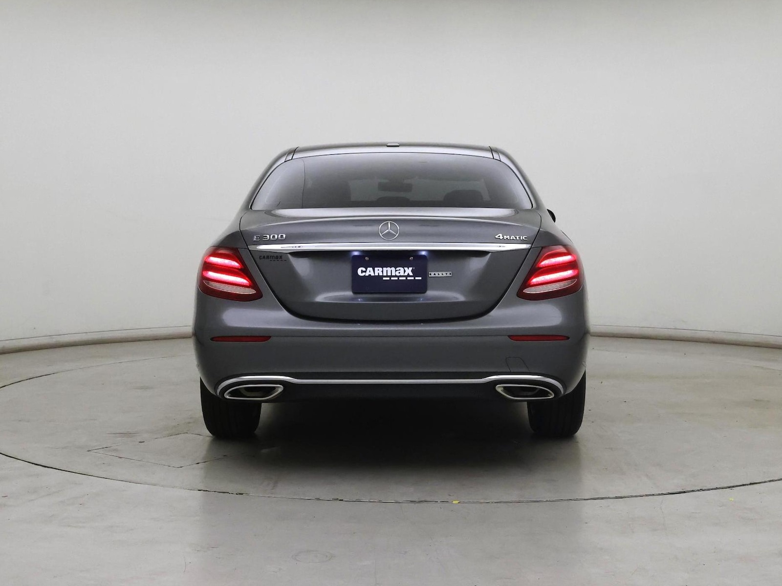 2019 Mercedes-Benz E-Class E300 - Photo 7