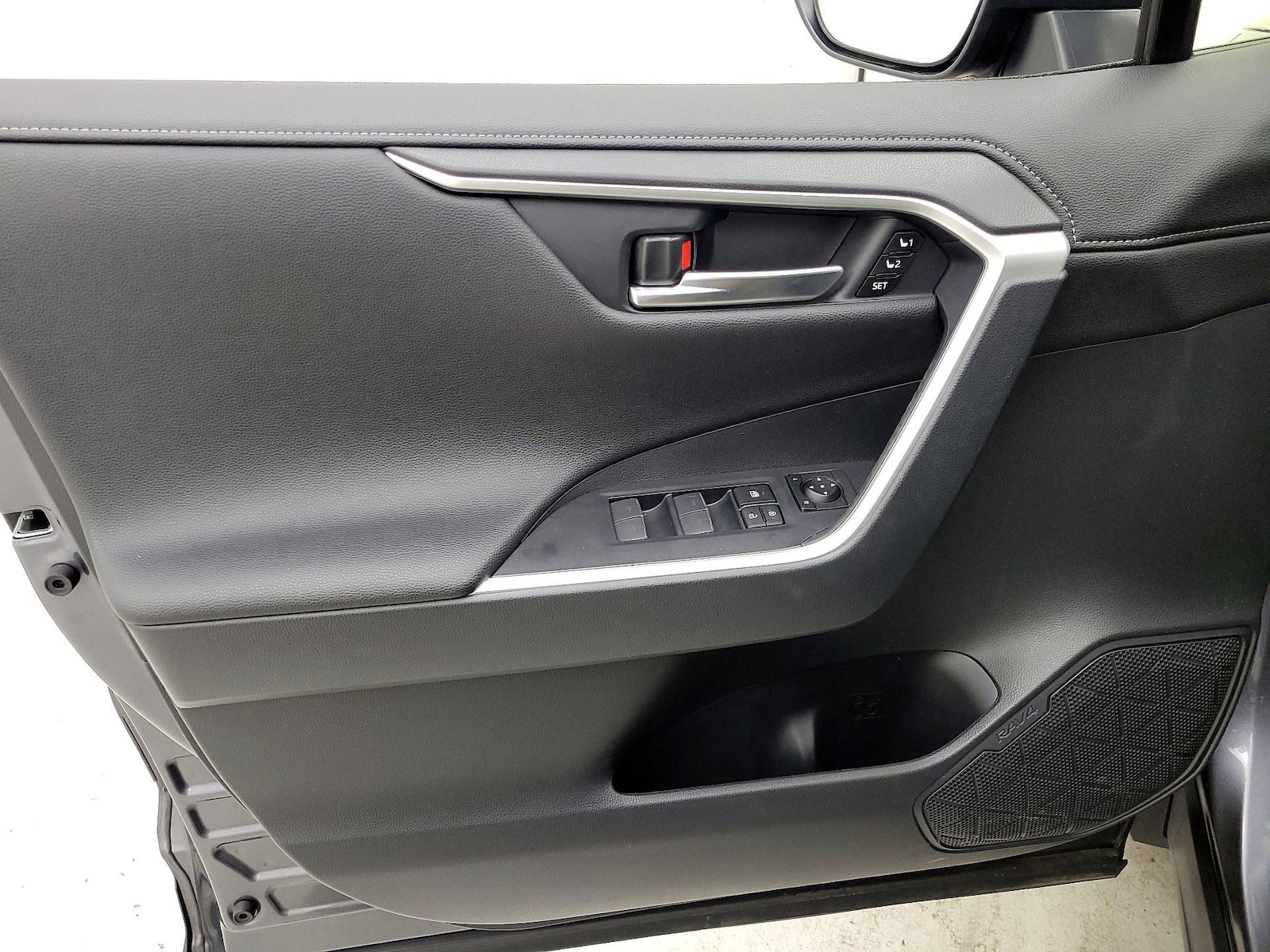 2024 Toyota RAV4 Limited - Photo 13