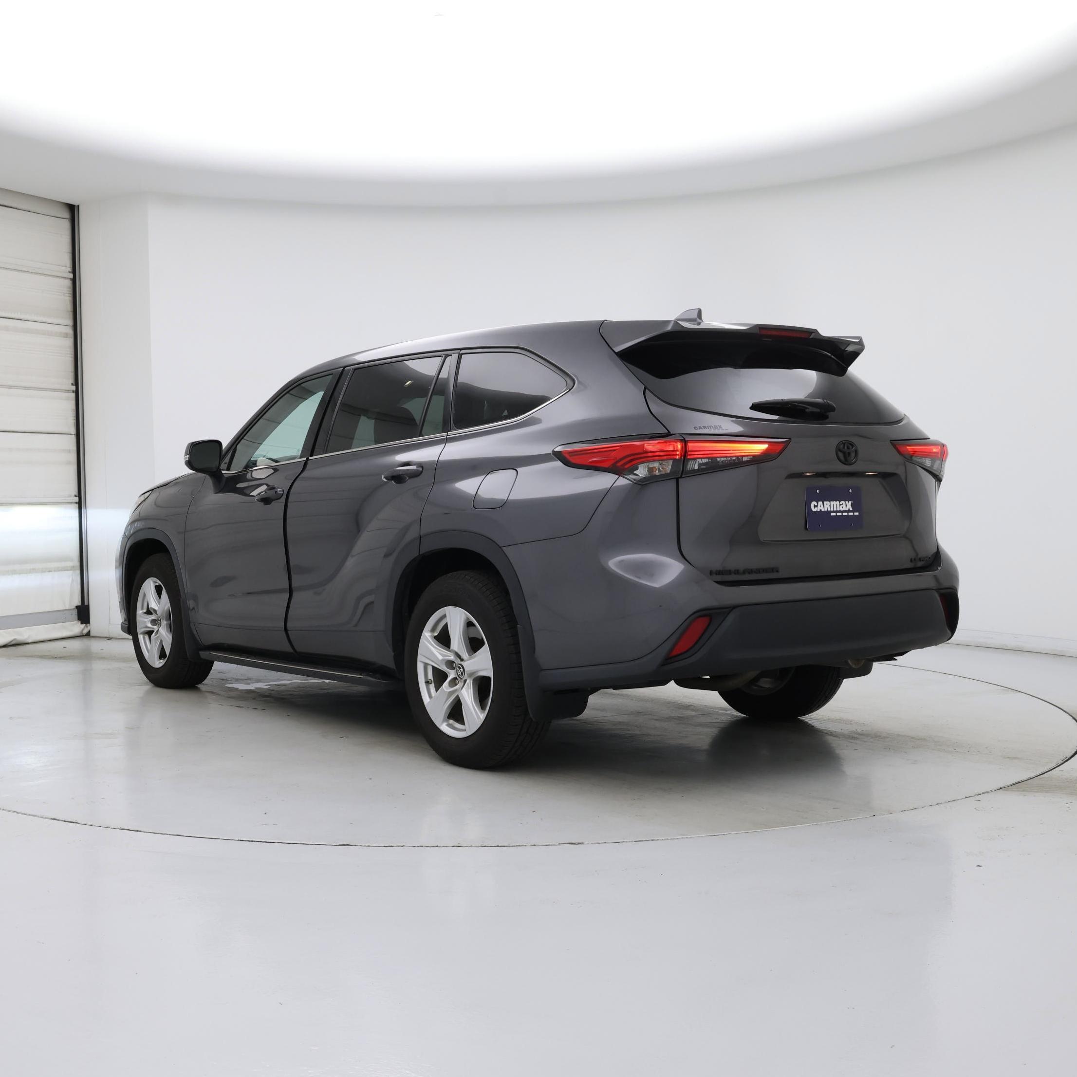 Thumbnail: 2021 Toyota Highlander - 2
