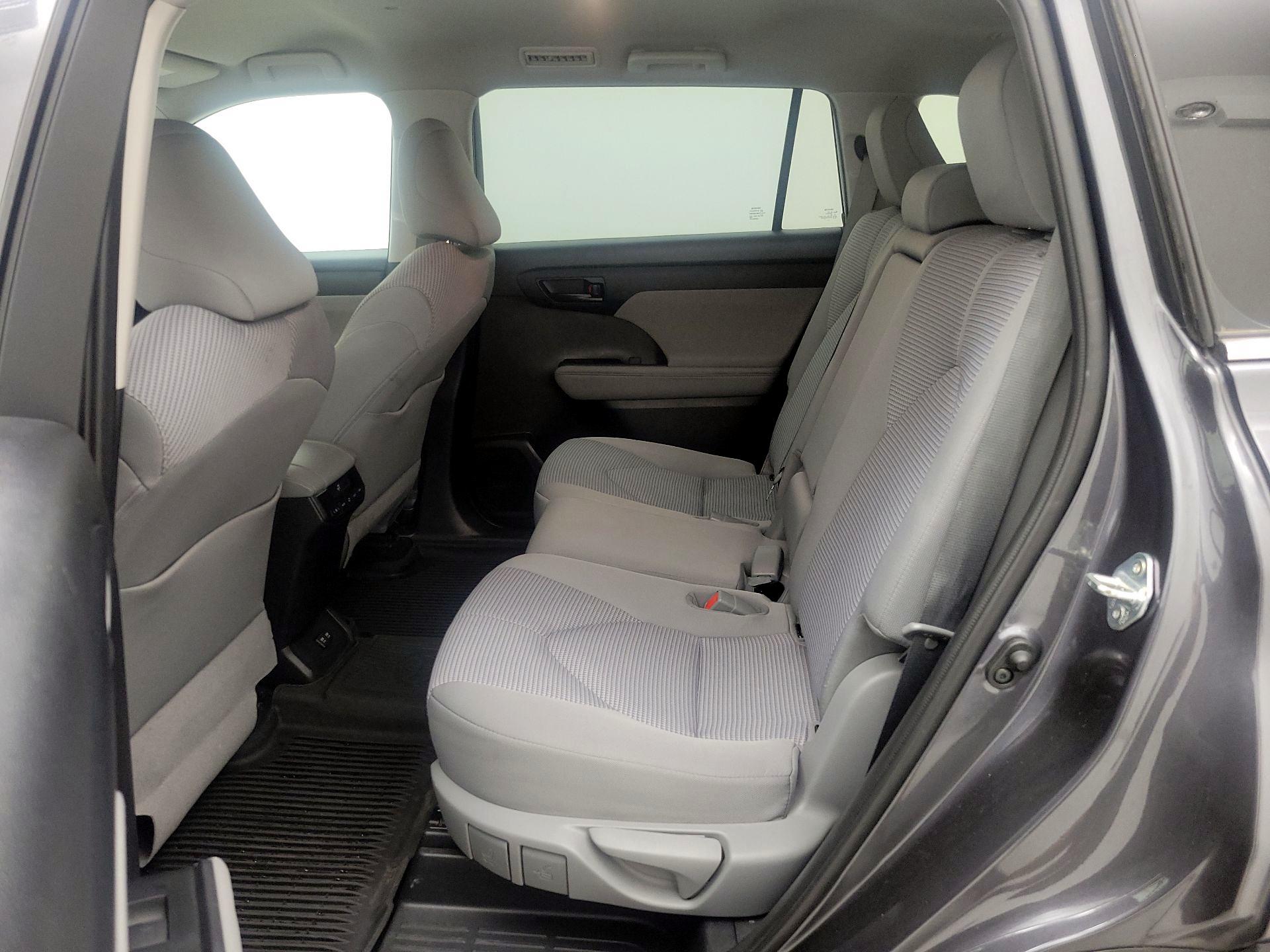 Thumbnail: 2021 Toyota Highlander - 19