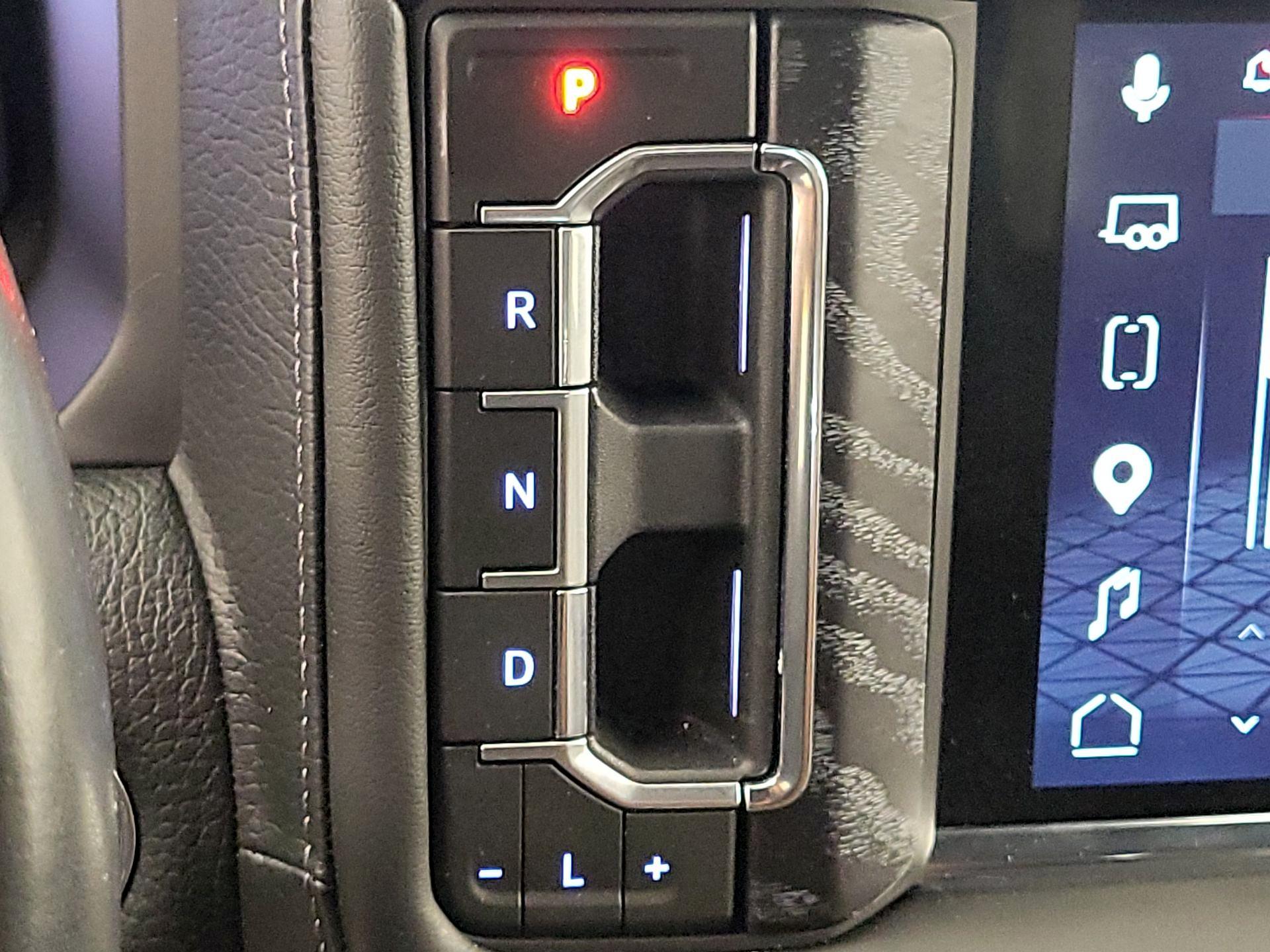 Thumbnail: 2023 GMC Yukon - 18