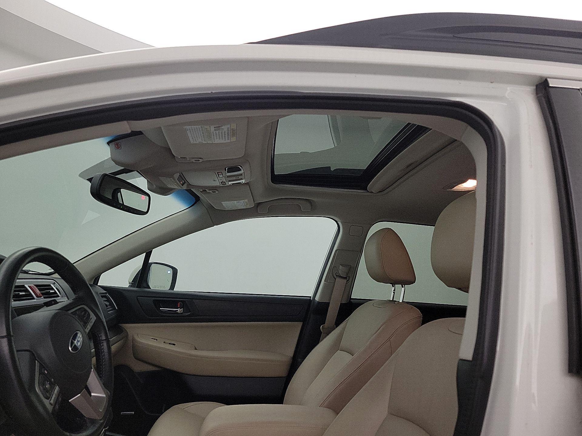 Thumbnail: 2016 Subaru Outback - 20