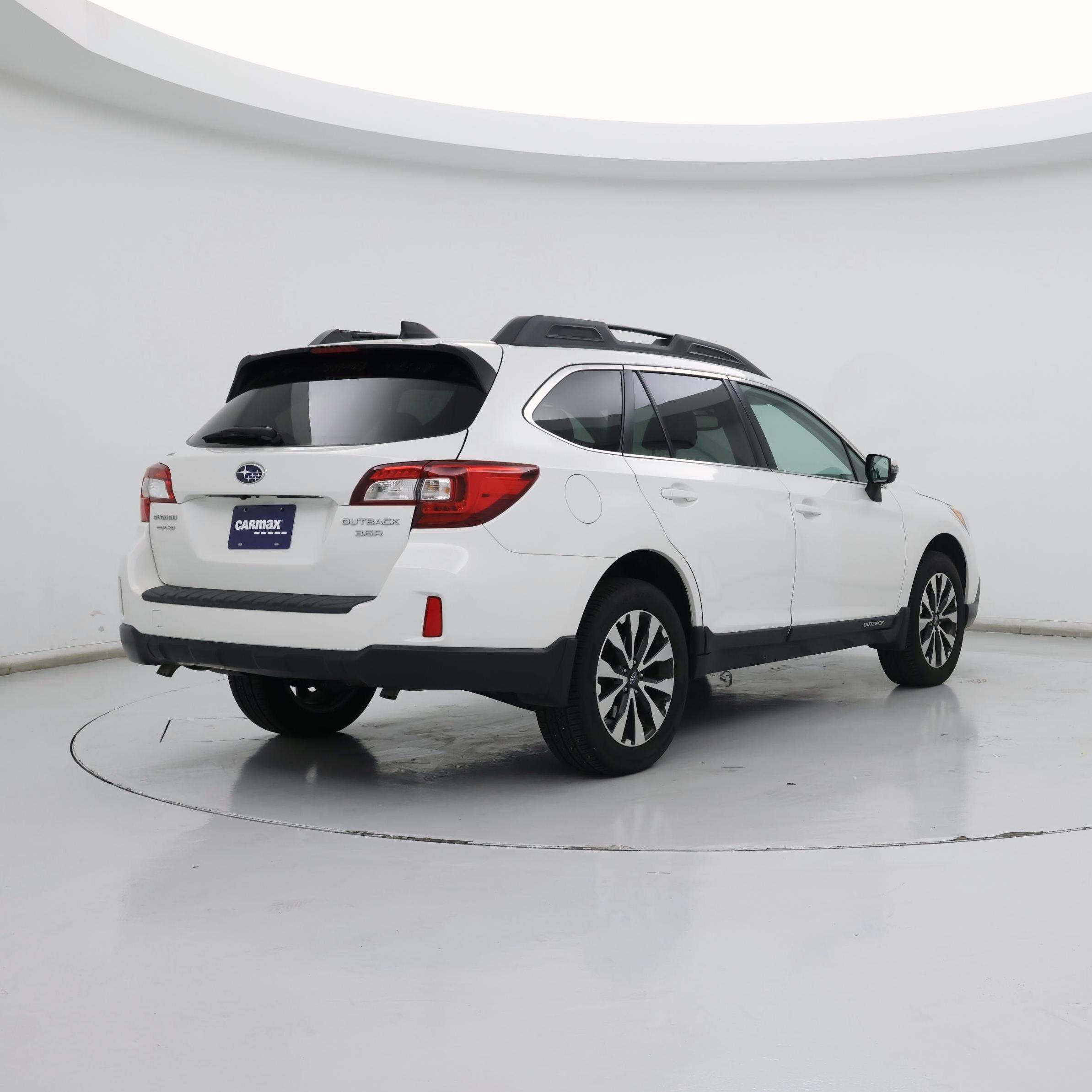 Thumbnail: 2016 Subaru Outback - 8