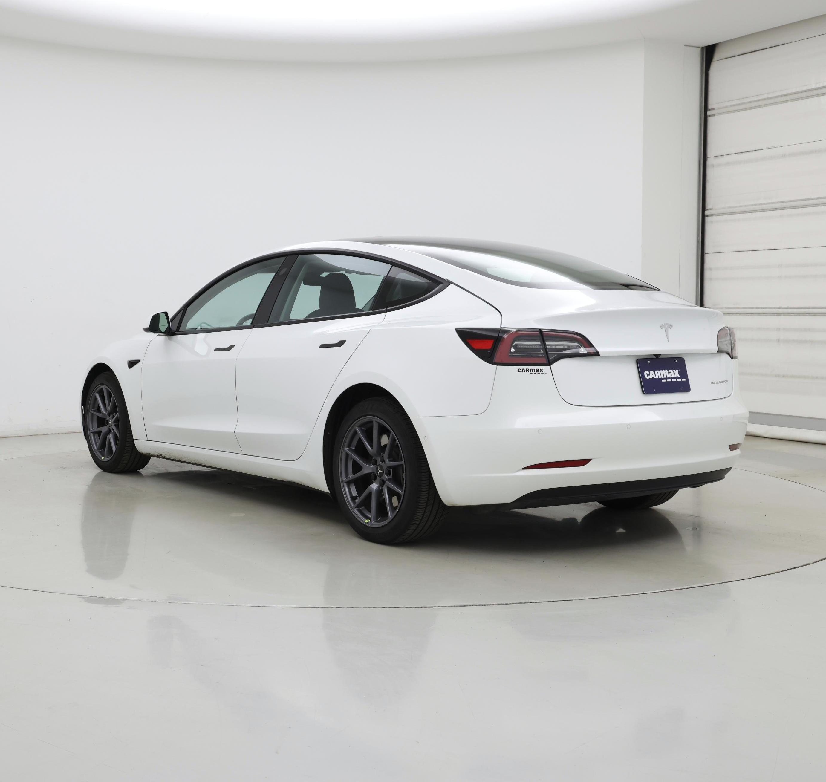 Thumbnail: 2022 Tesla Model 3 - 2