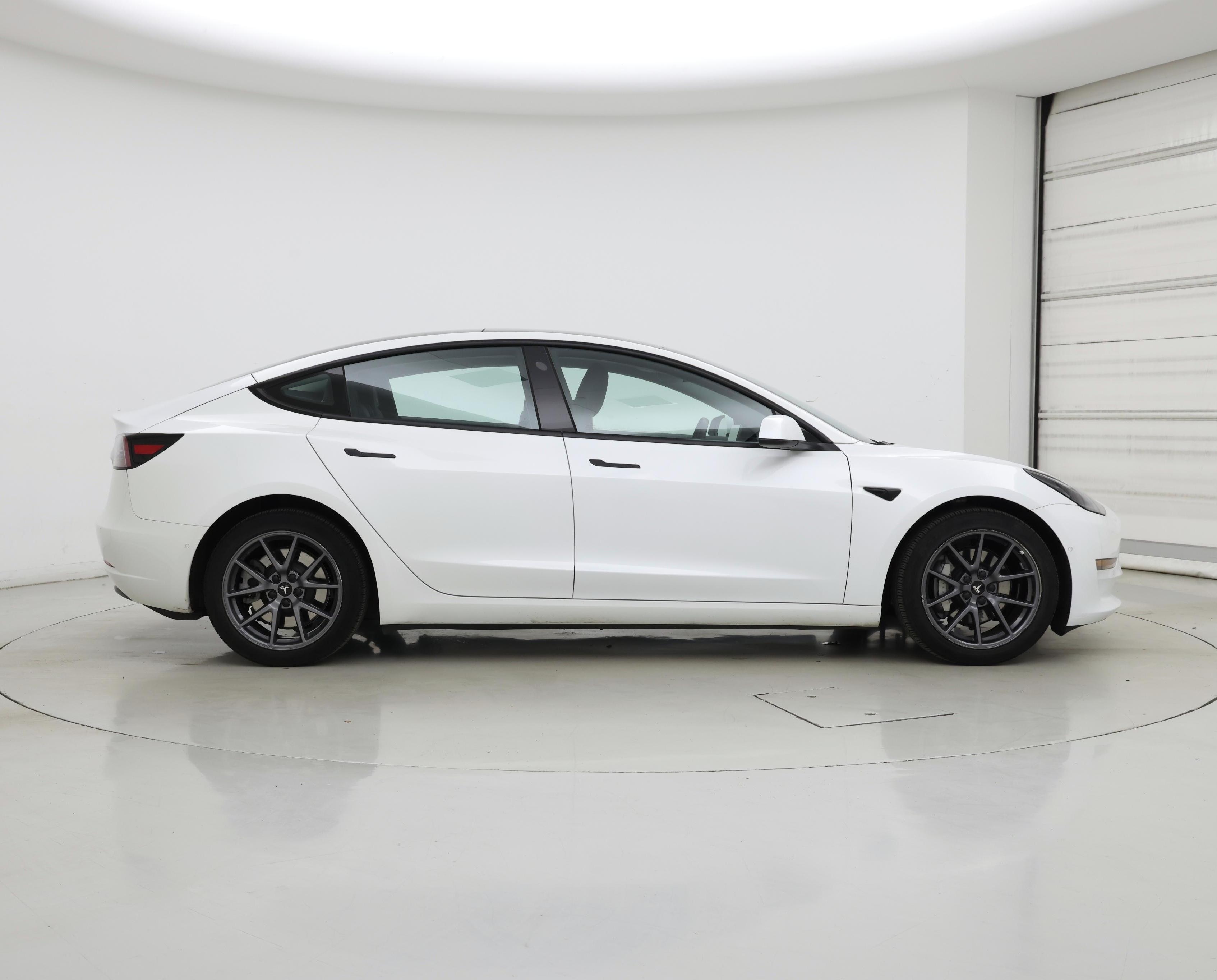 Thumbnail: 2022 Tesla Model 3 - 7