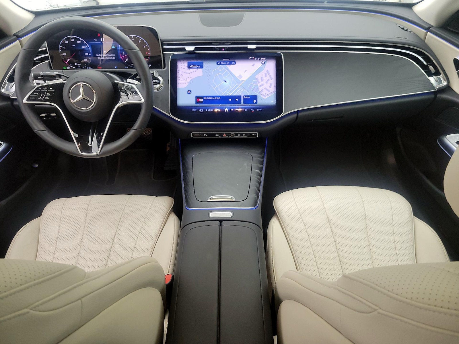 2025 Mercedes-Benz E-Class E350 - Photo 10